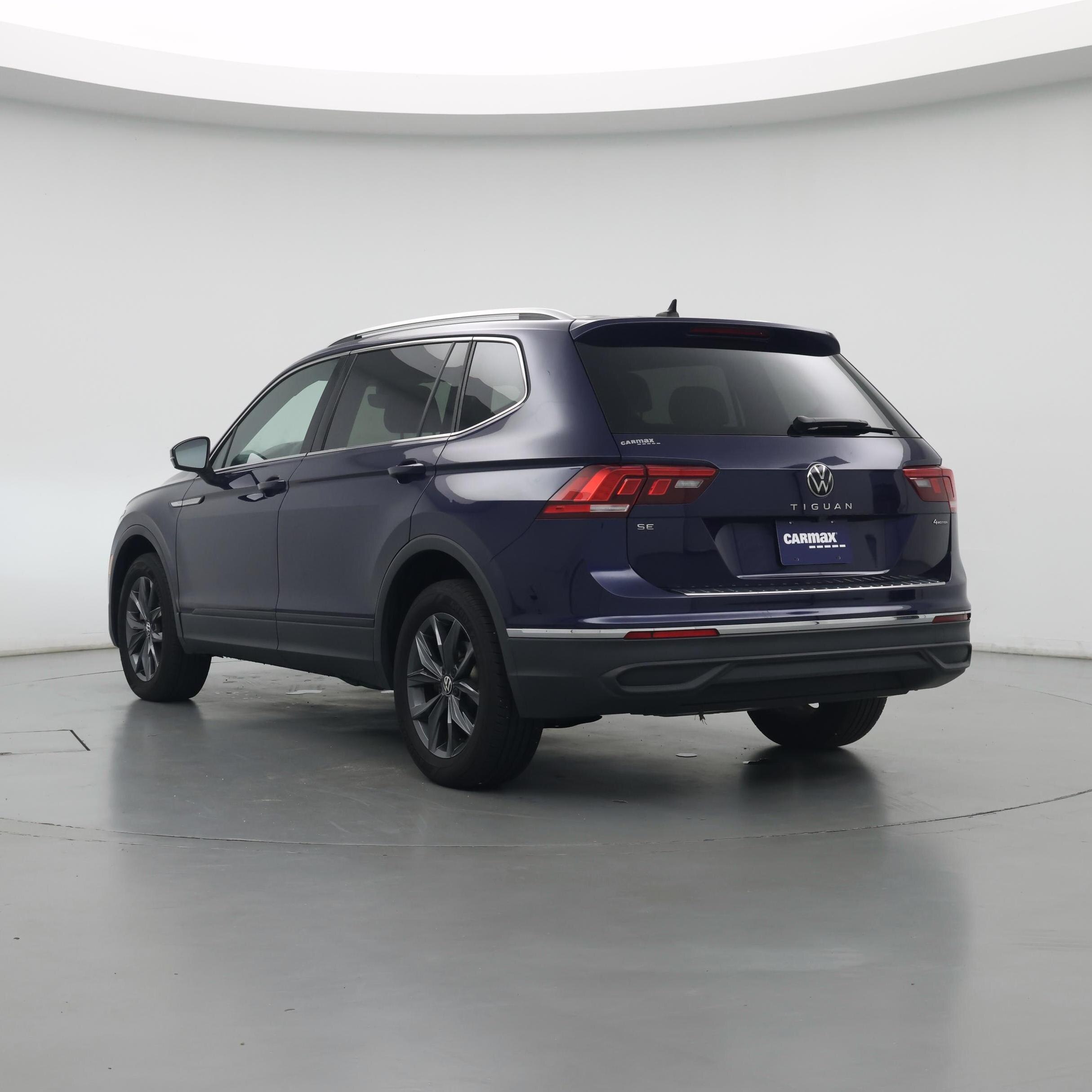 Thumbnail: 2022 Volkswagen Tiguan - 6