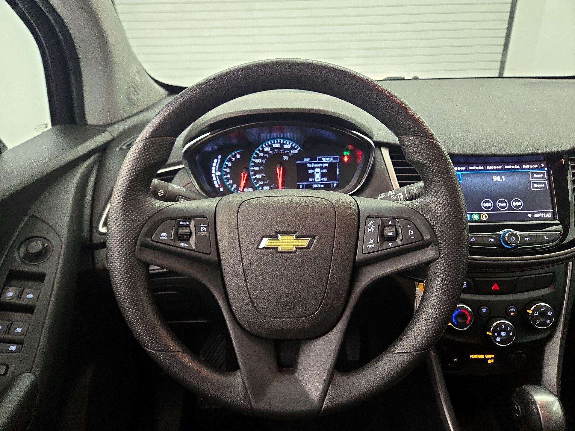 Thumbnail: 2020 Chevrolet Trax - 10