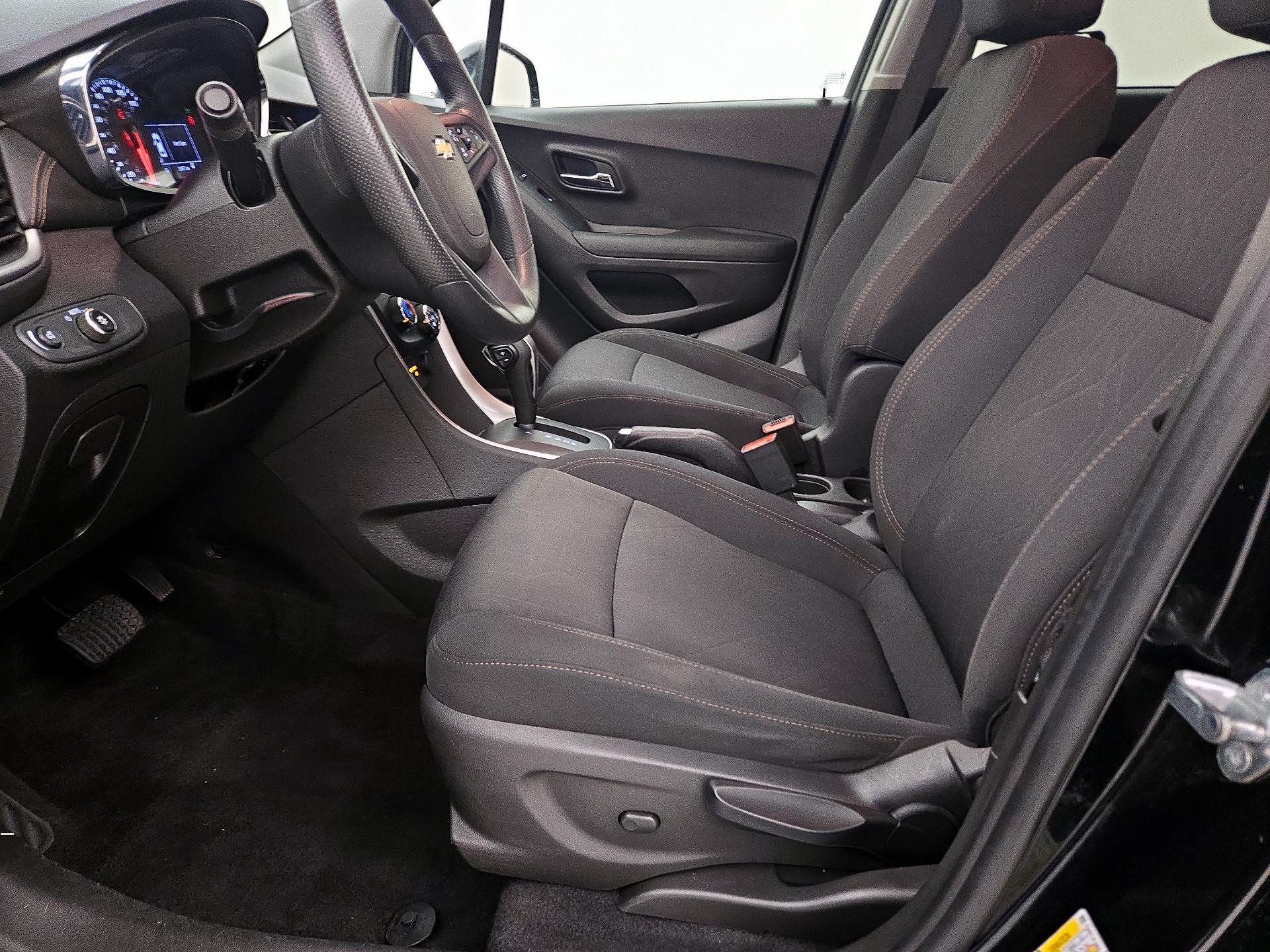 Thumbnail: 2020 Chevrolet Trax - 11
