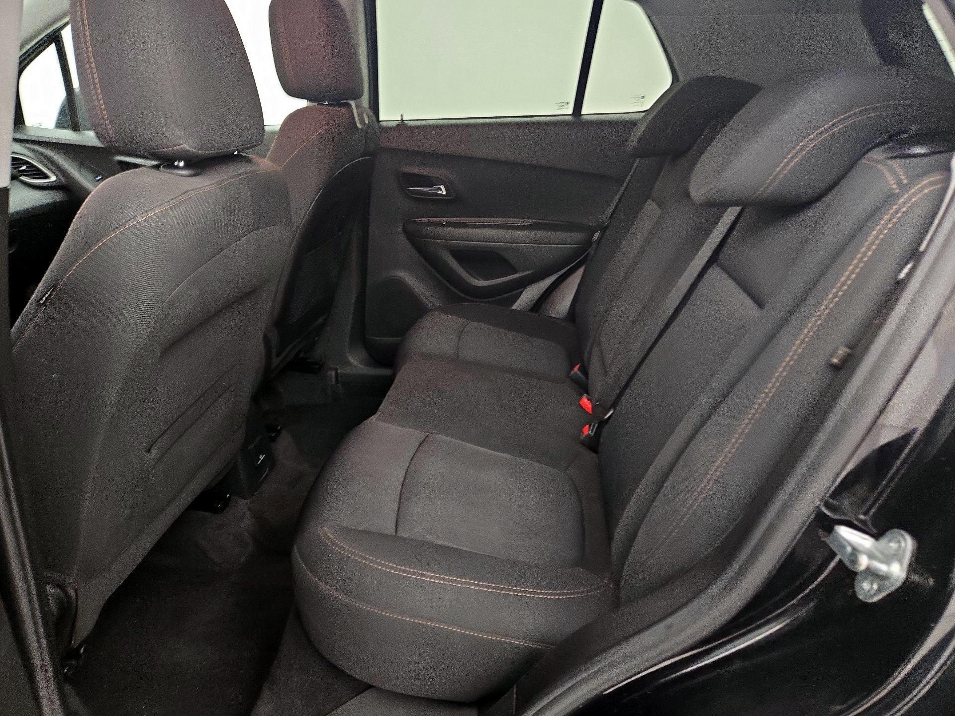 Thumbnail: 2020 Chevrolet Trax - 18
