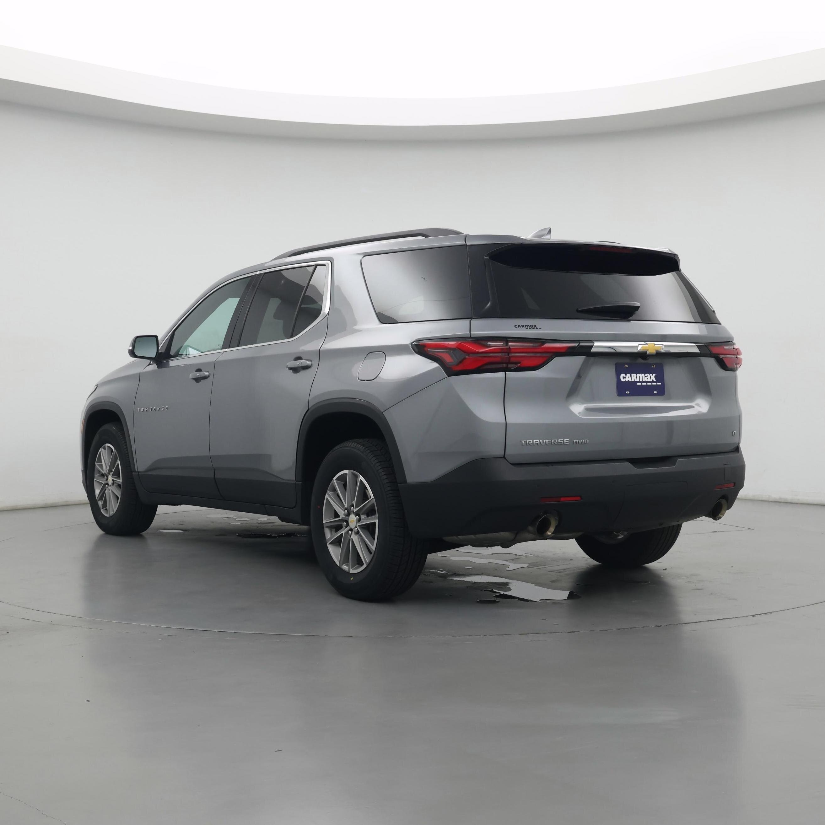 Thumbnail: 2023 Chevrolet Traverse - 2
