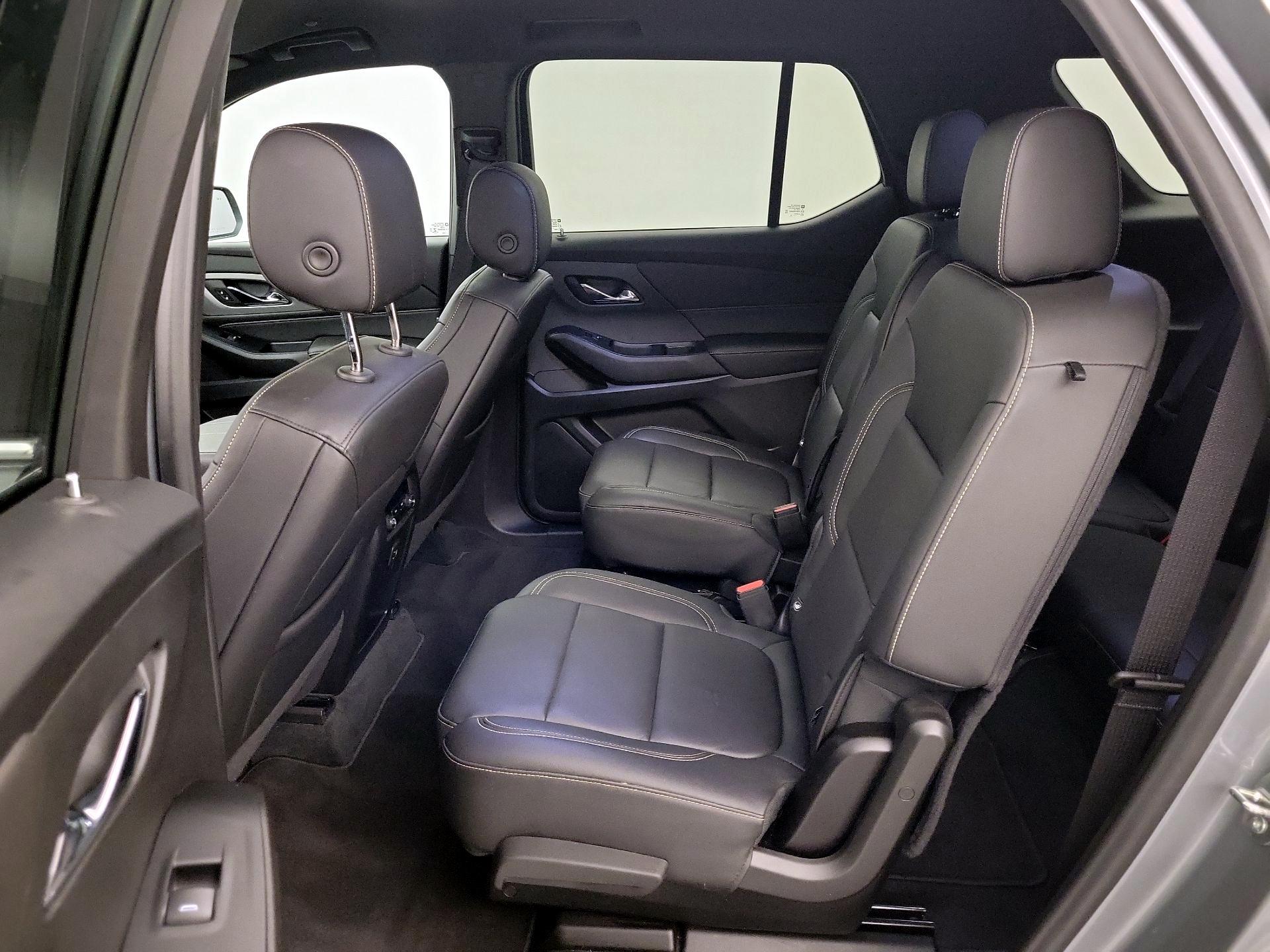 Thumbnail: 2023 Chevrolet Traverse - 19