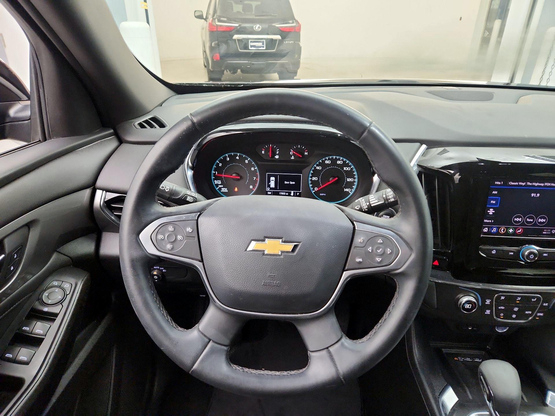 Thumbnail: 2023 Chevrolet Traverse - 10