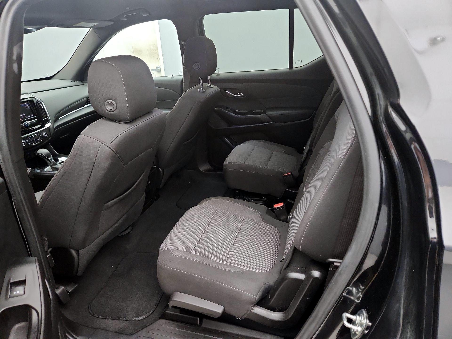 Thumbnail: 2023 Chevrolet Traverse - 19