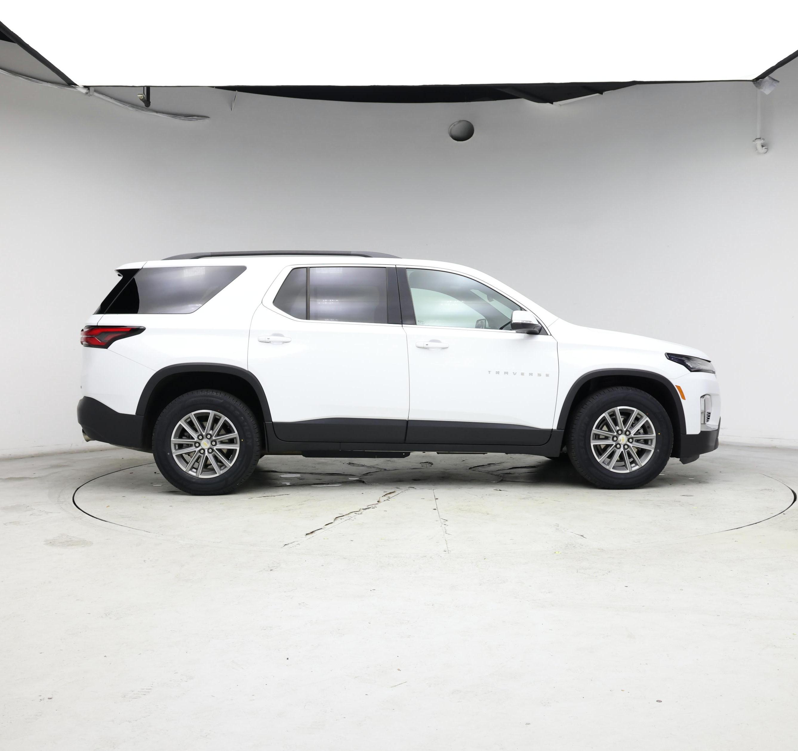 Thumbnail: 2022 Chevrolet Traverse - 7