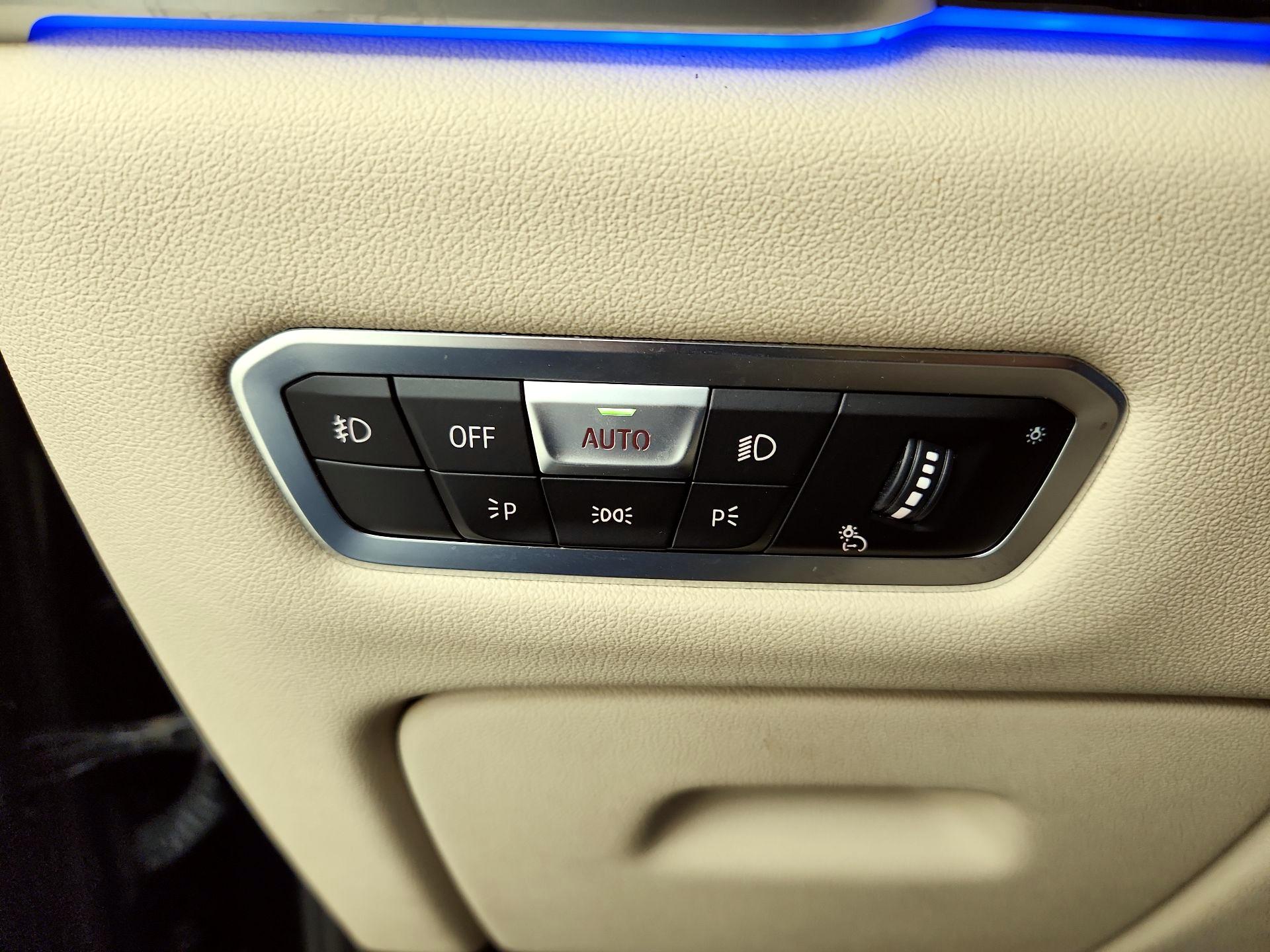 Thumbnail: 2021 BMW X5 - 13