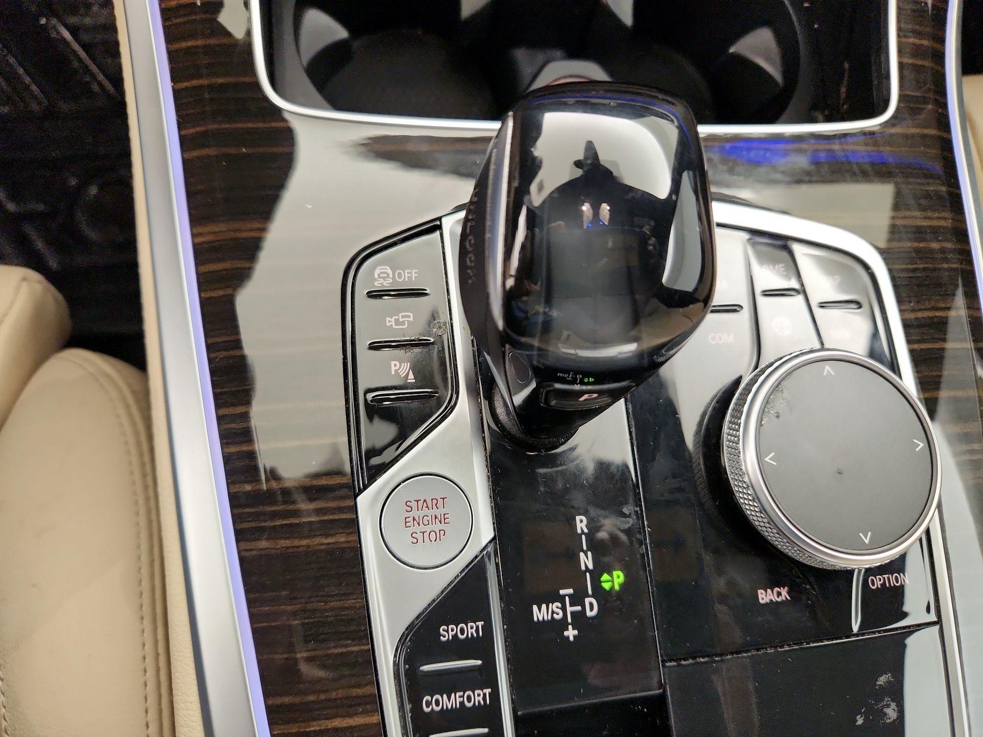 Thumbnail: 2021 BMW X5 - 17