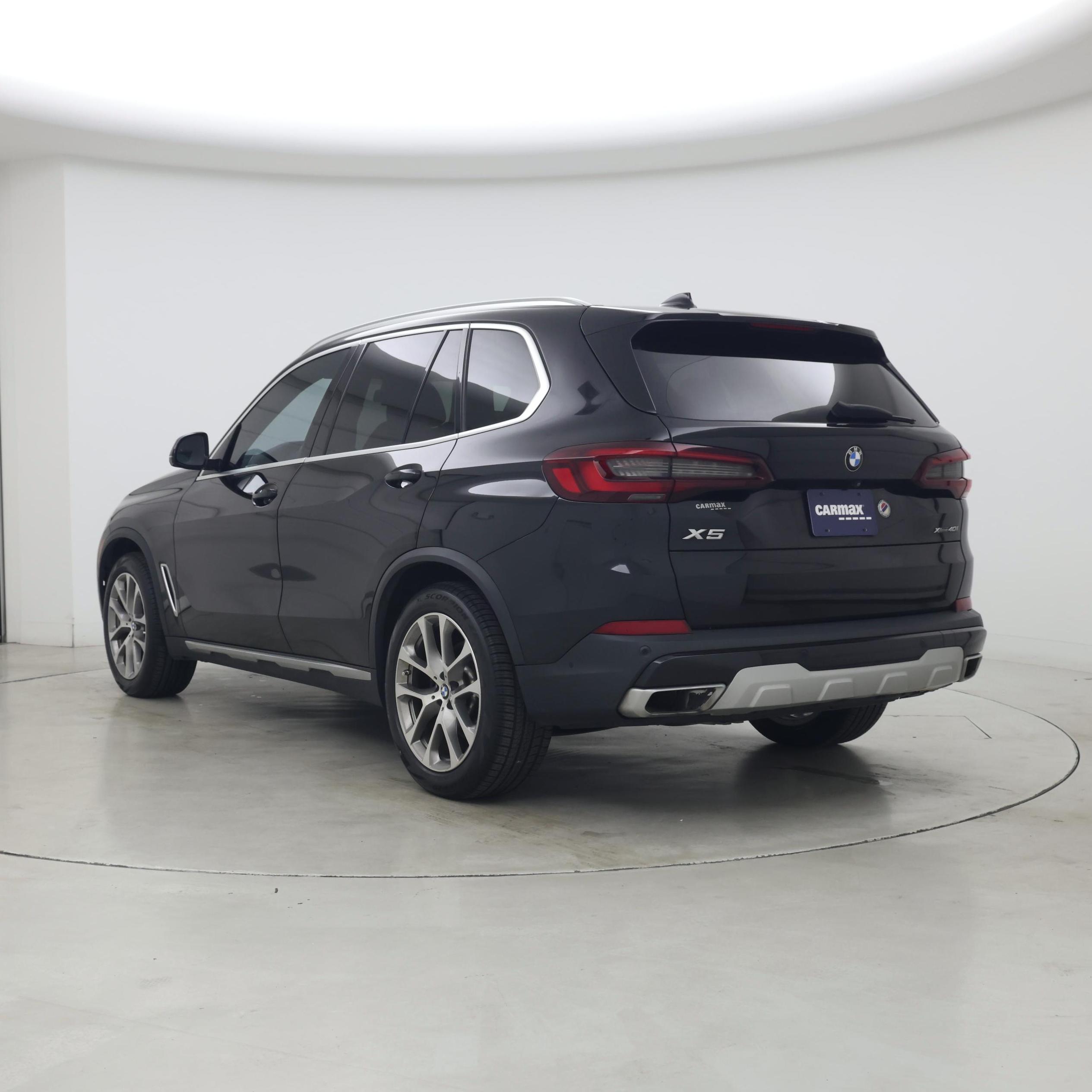 Thumbnail: 2021 BMW X5 - 2