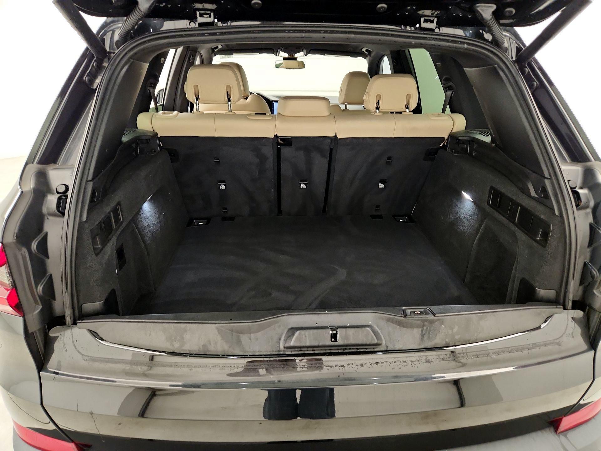 Thumbnail: 2021 BMW X5 - 20