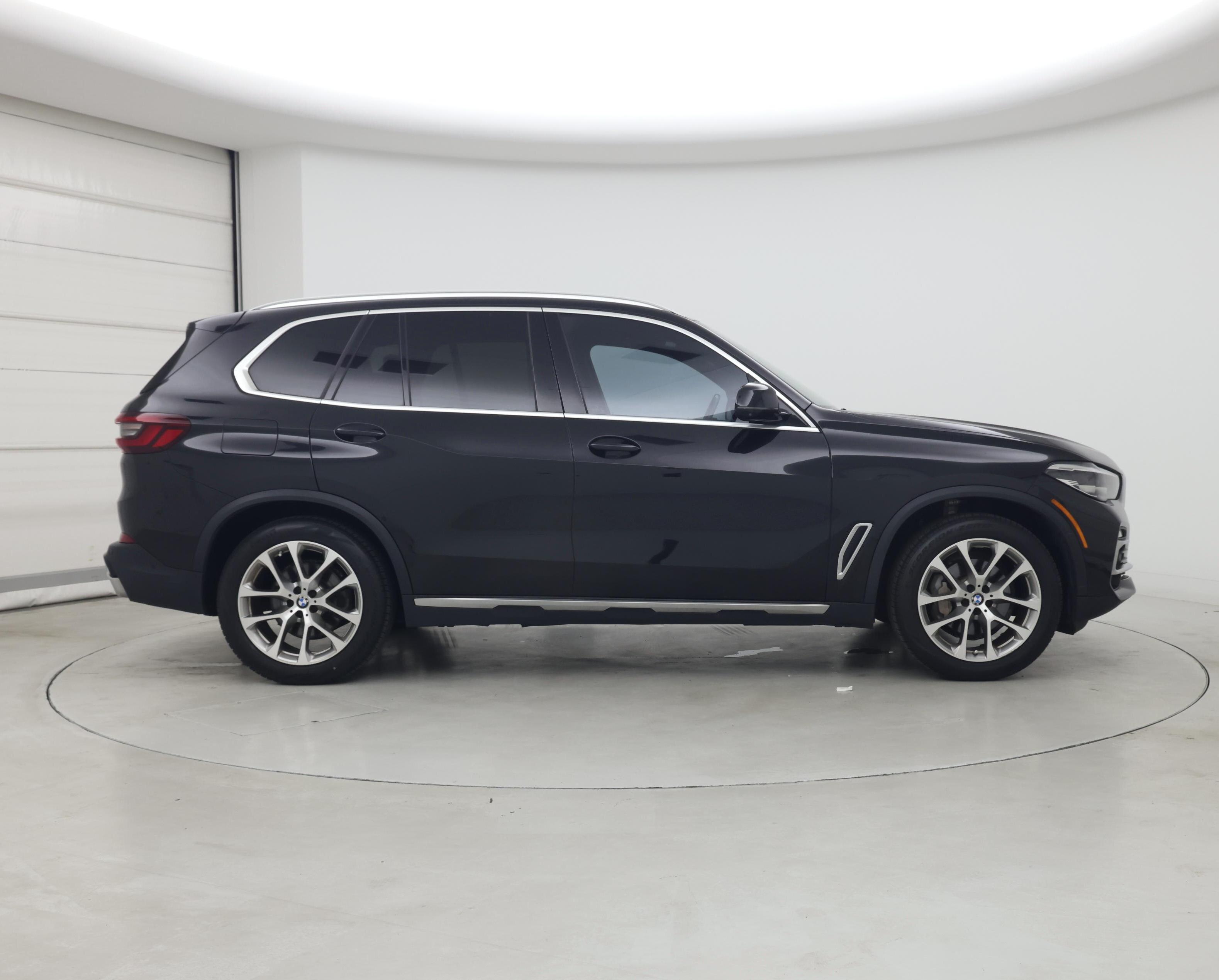 Thumbnail: 2021 BMW X5 - 7
