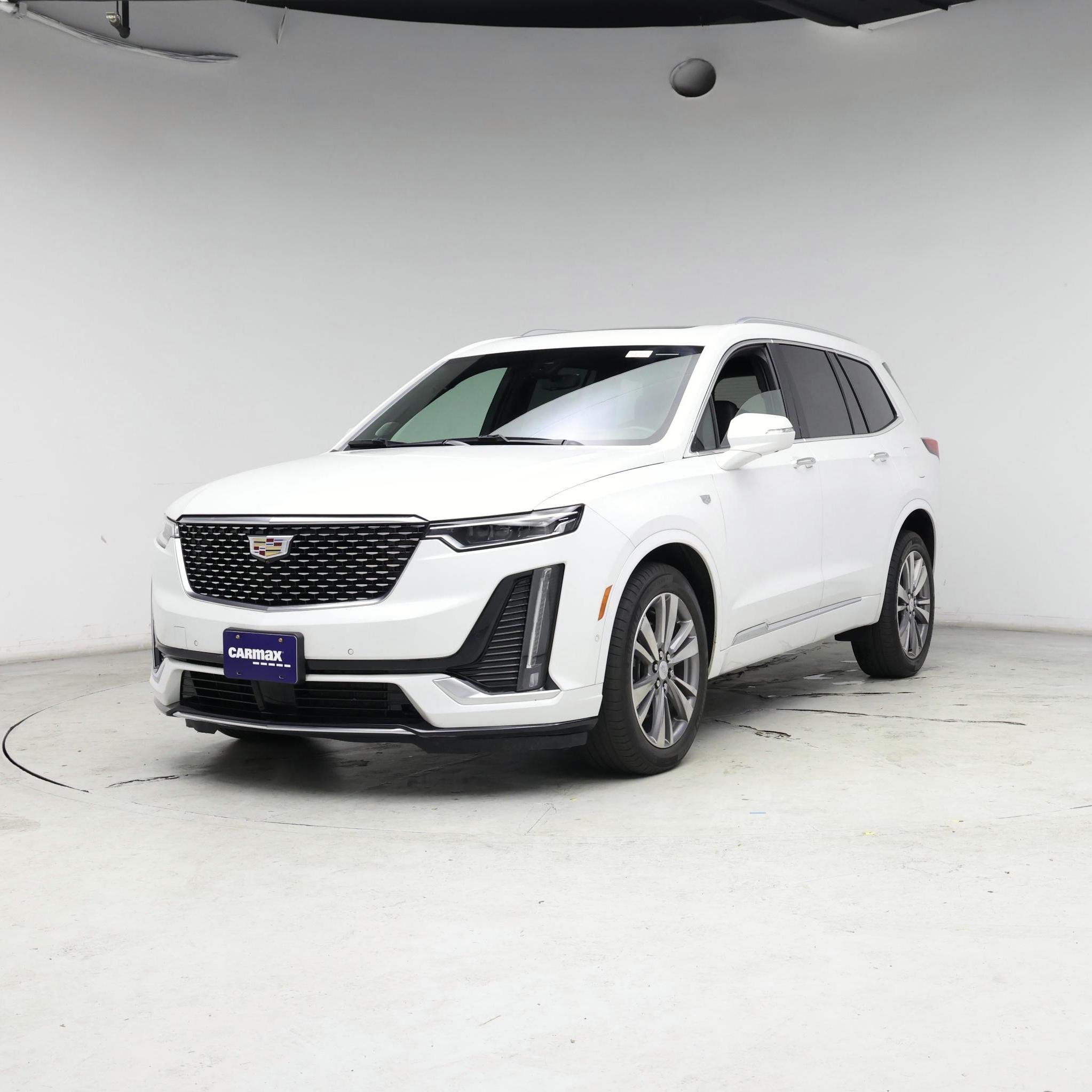 Thumbnail: 2023 Cadillac XT6 - 4