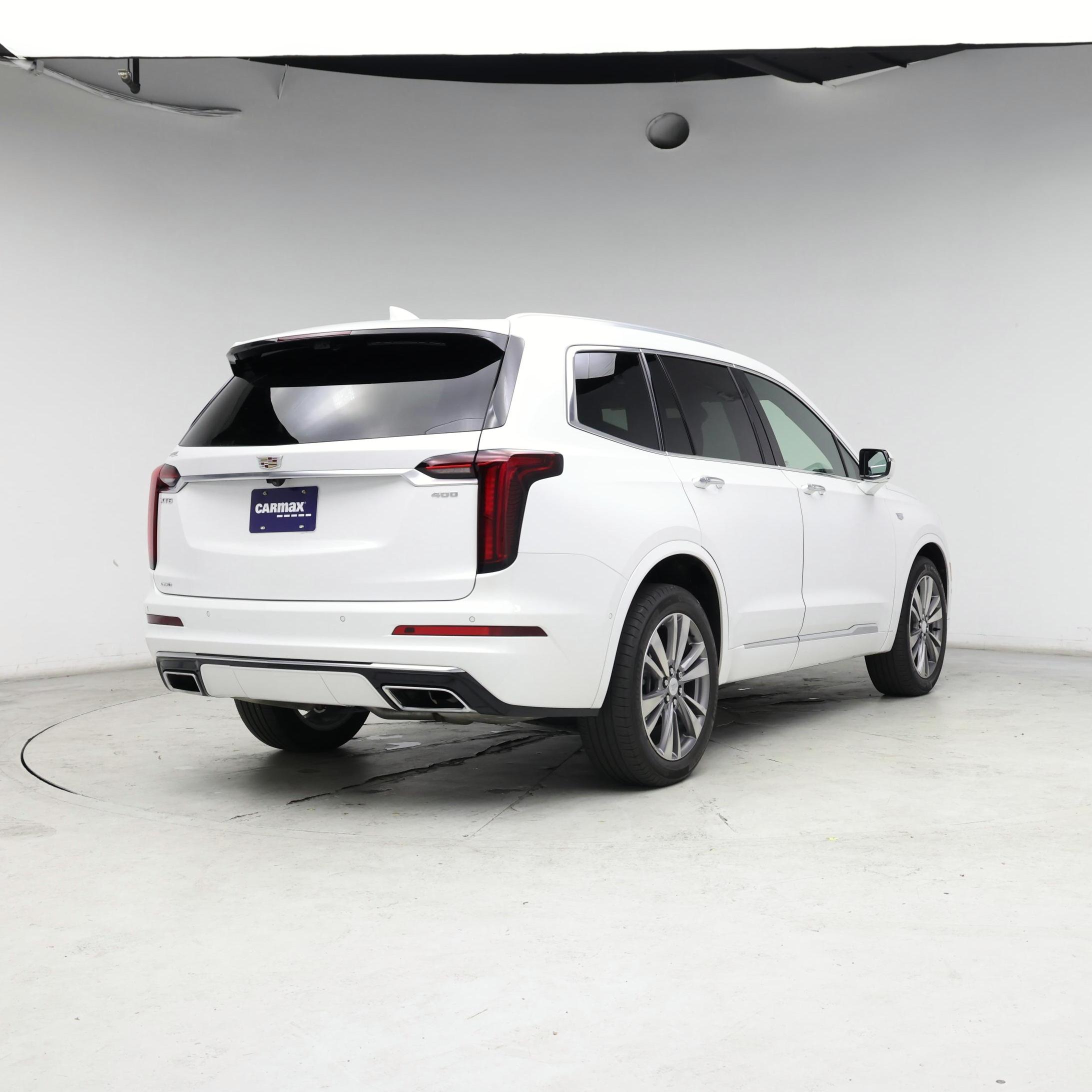 Thumbnail: 2023 Cadillac XT6 - 8