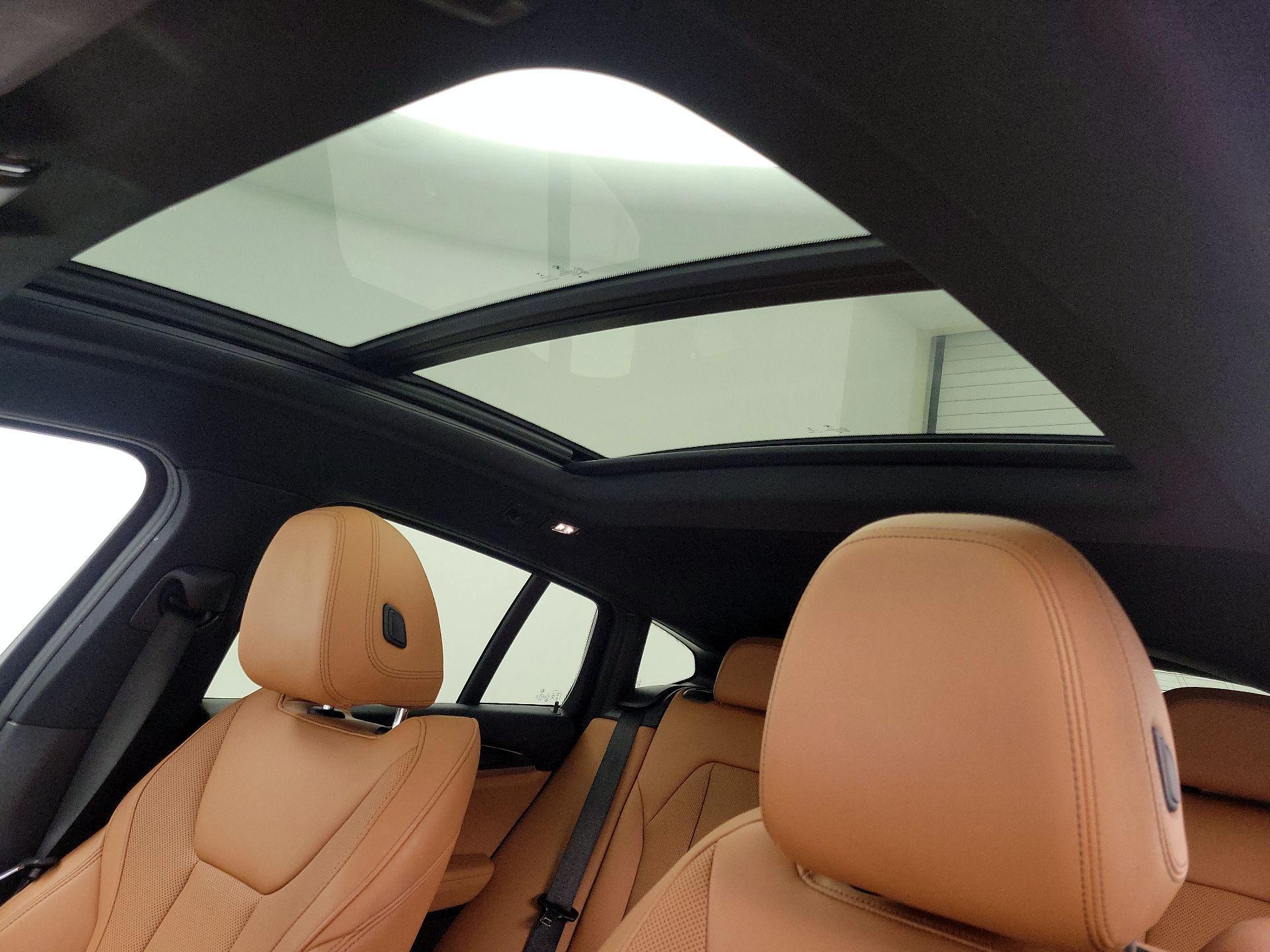 Thumbnail: 2022 BMW X4 - 20