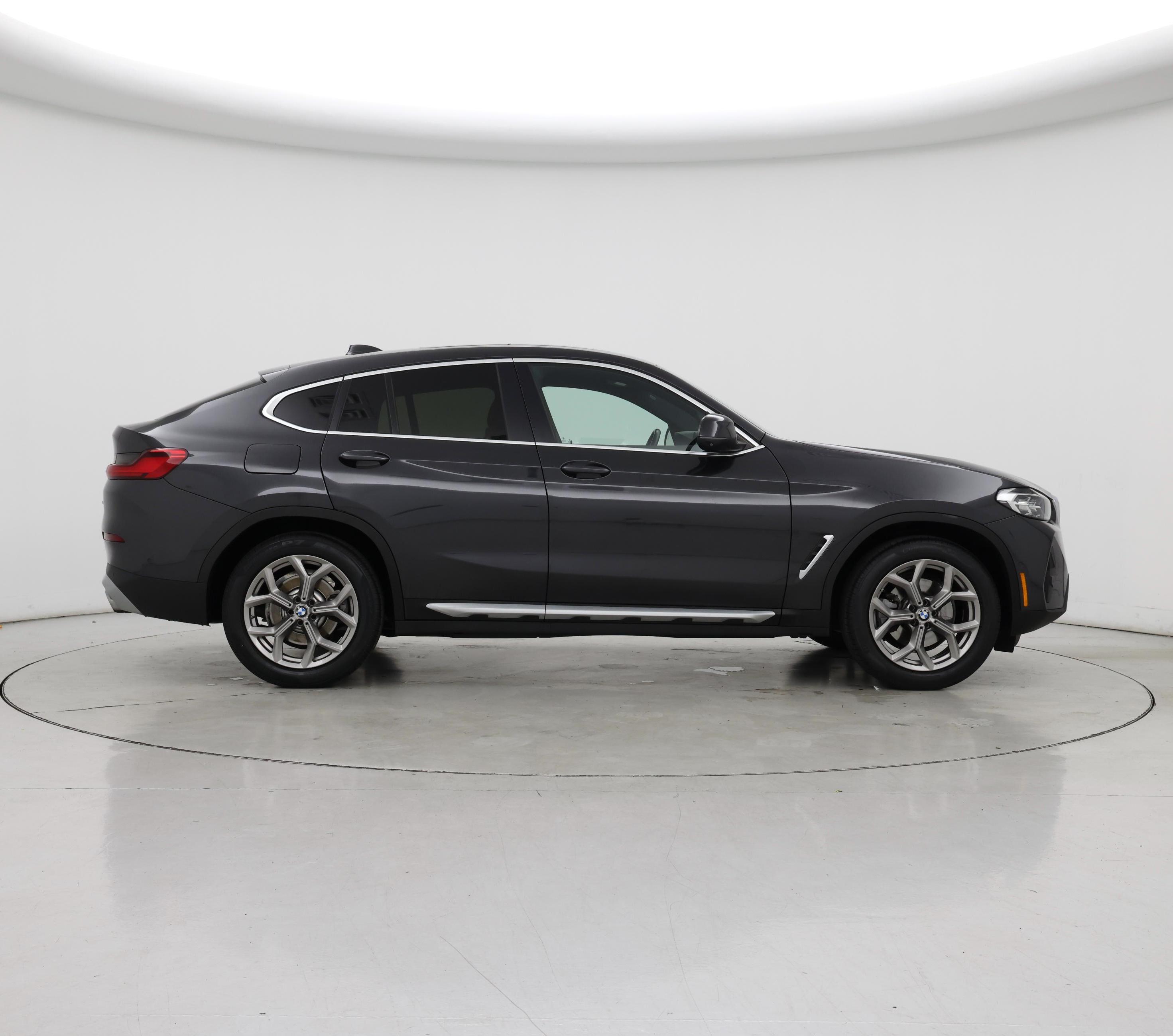 Thumbnail: 2022 BMW X4 - 7