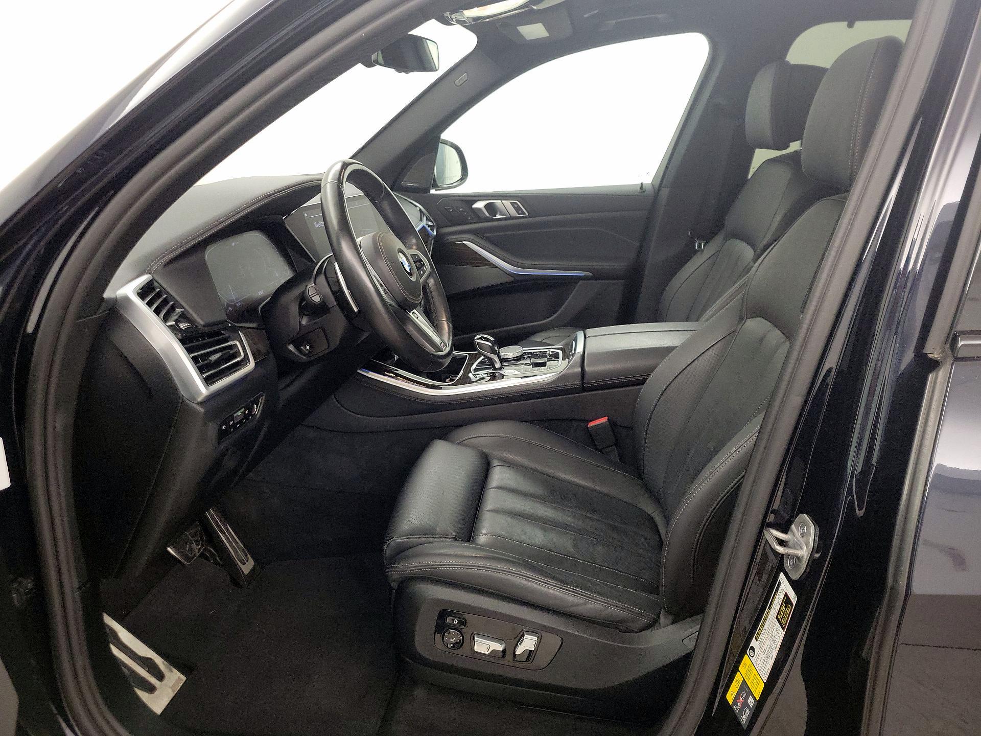 Thumbnail: 2021 BMW X5 - 11