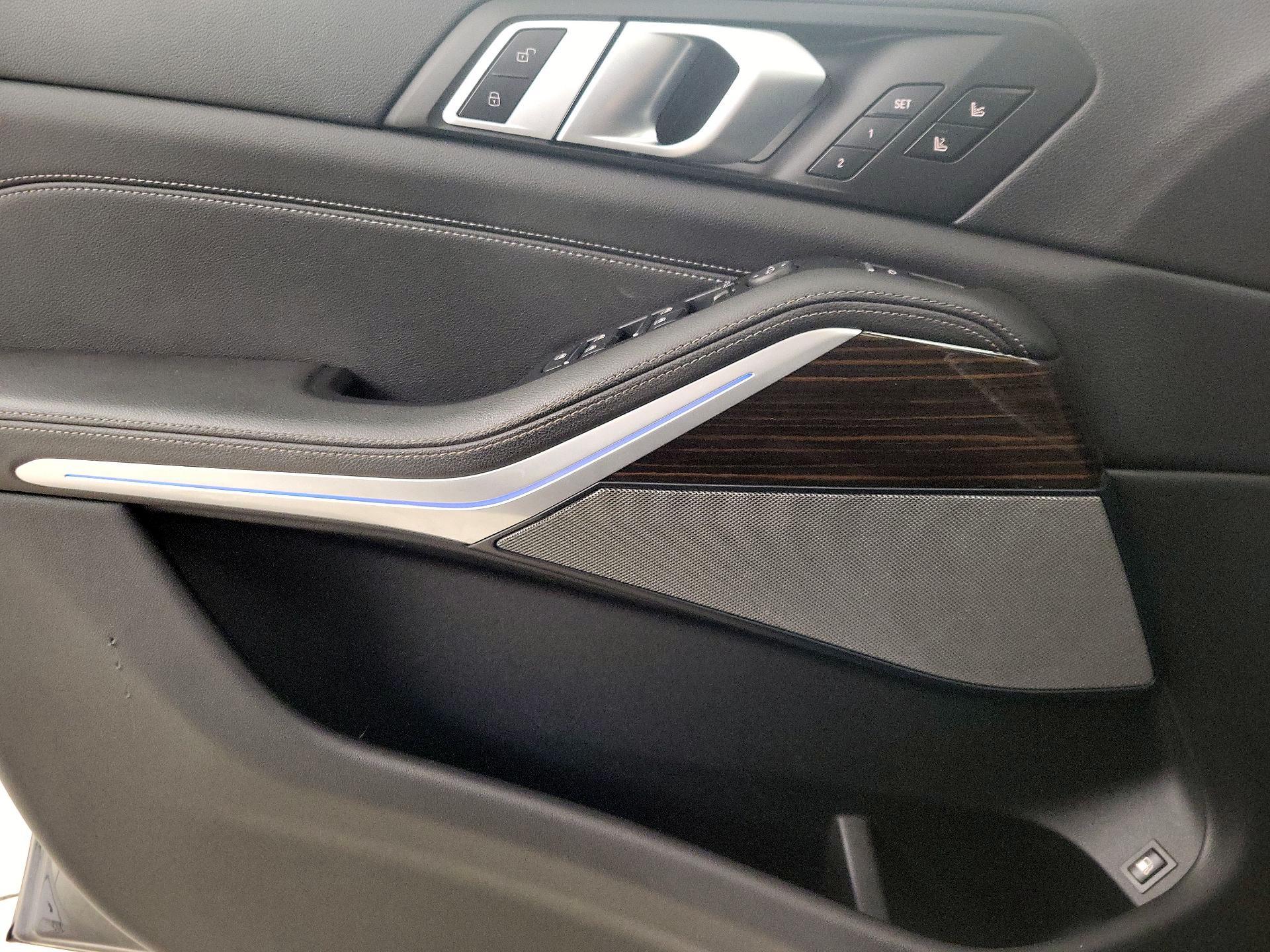 Thumbnail: 2021 BMW X5 - 12