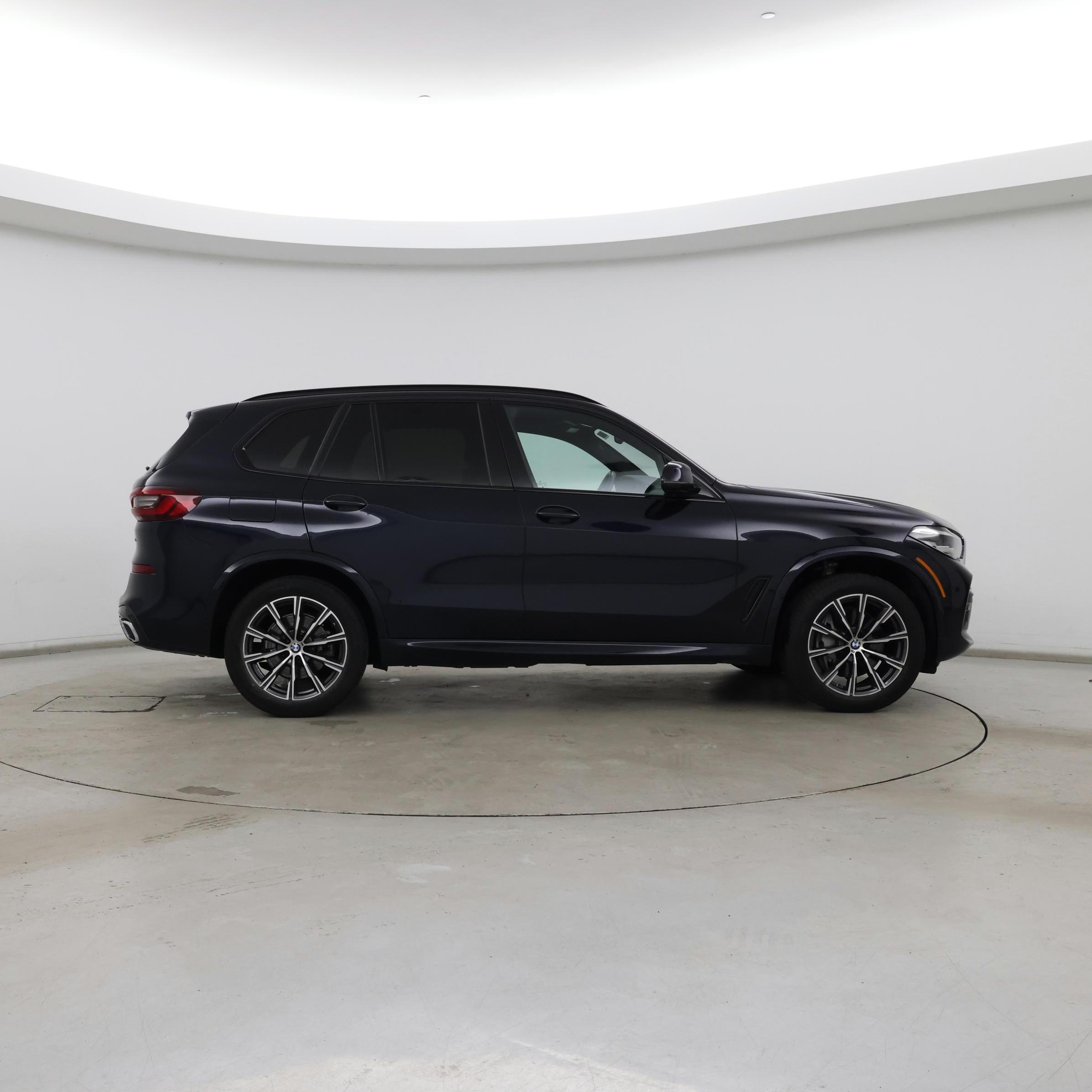 Thumbnail: 2021 BMW X5 - 7