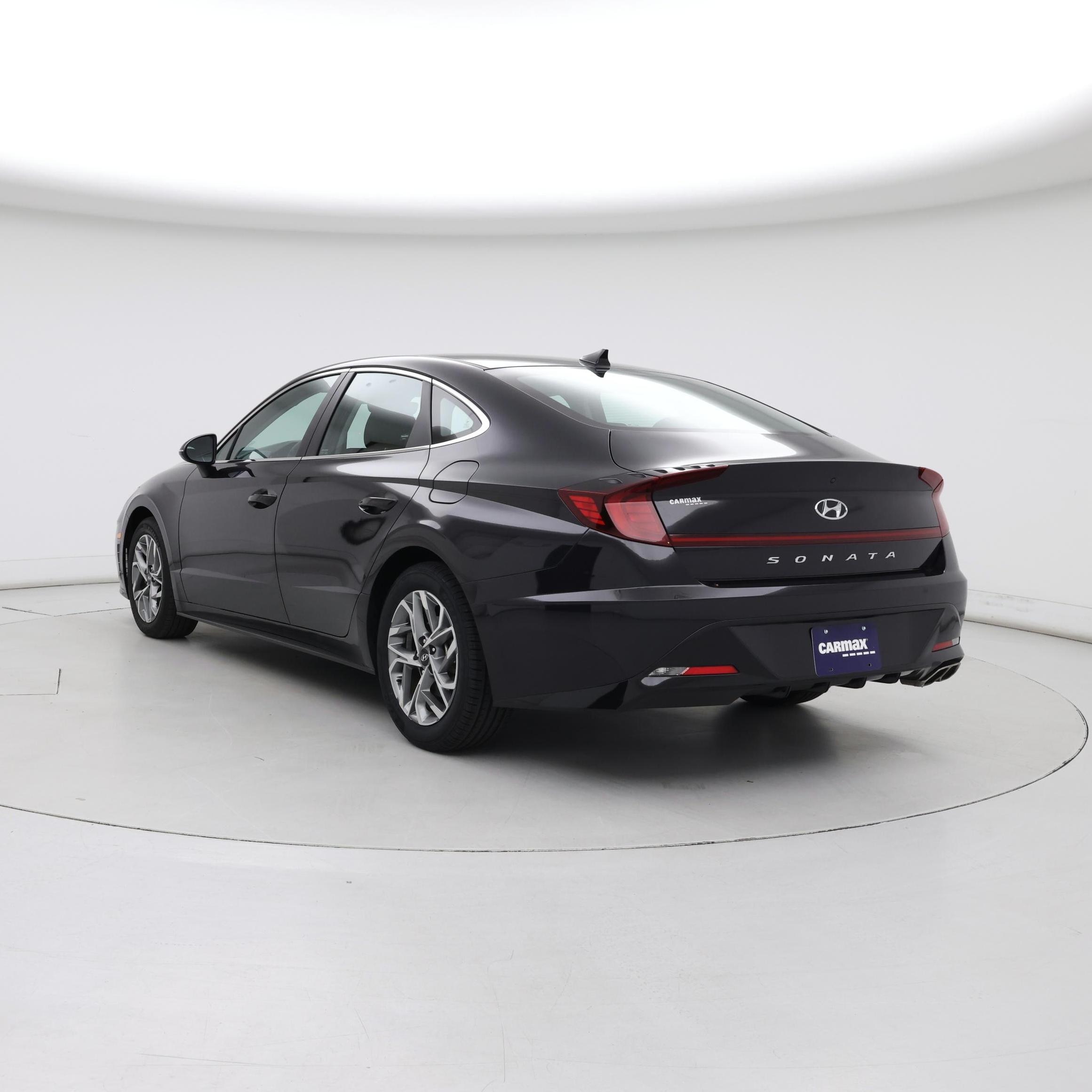 Thumbnail: 2023 Hyundai Sonata - 2