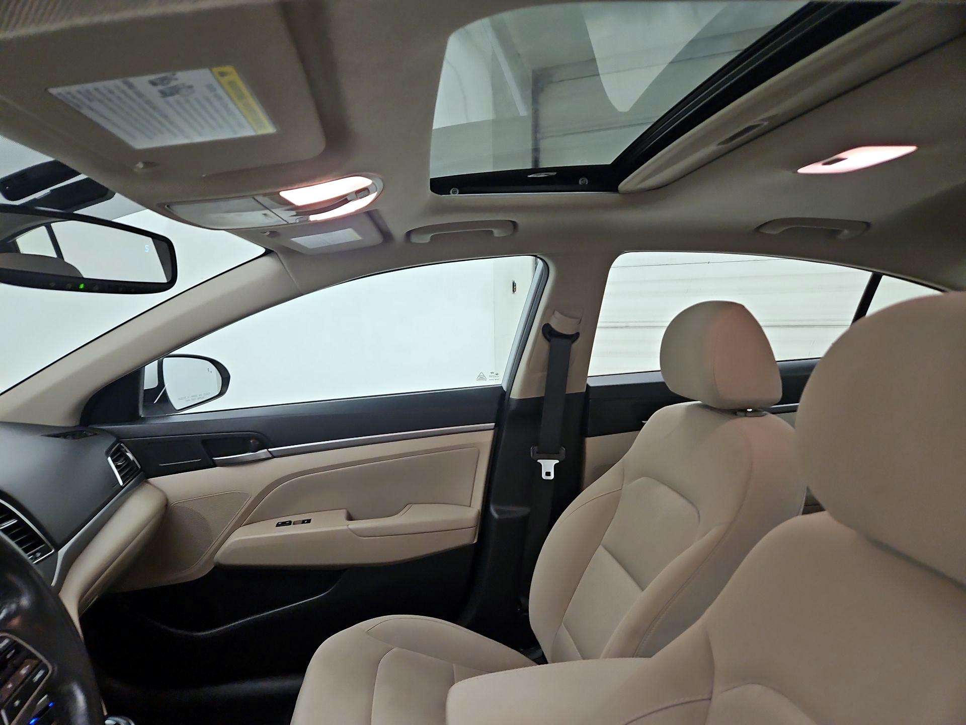 Thumbnail: 2017 Hyundai Elantra - 19