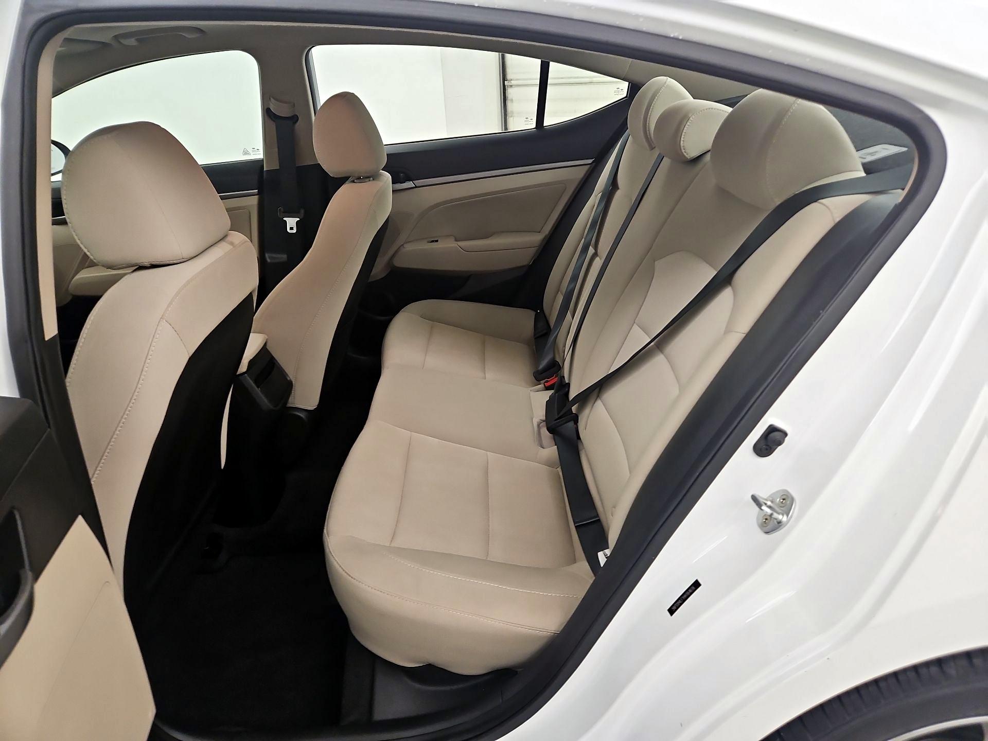 Thumbnail: 2017 Hyundai Elantra - 20