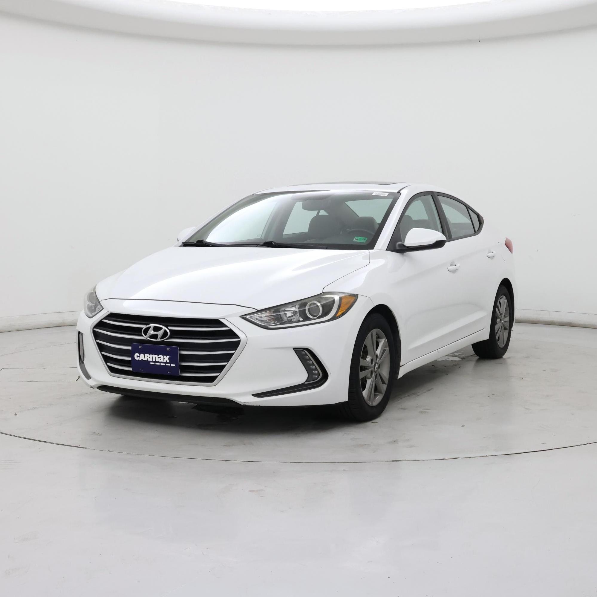 Thumbnail: 2017 Hyundai Elantra - 4
