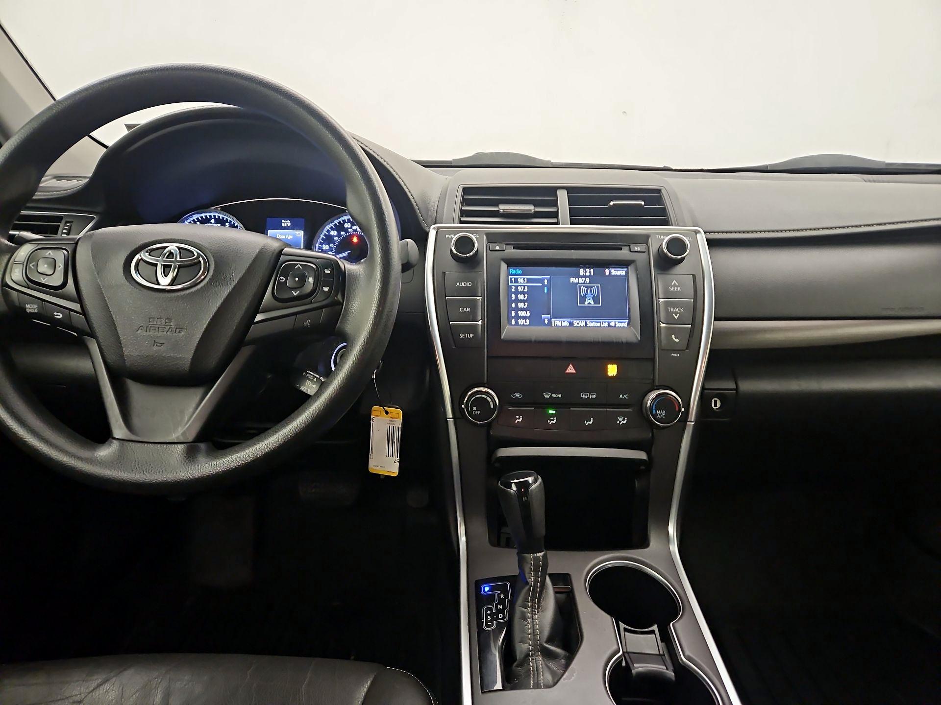 Thumbnail: 2016 Toyota Camry - 9