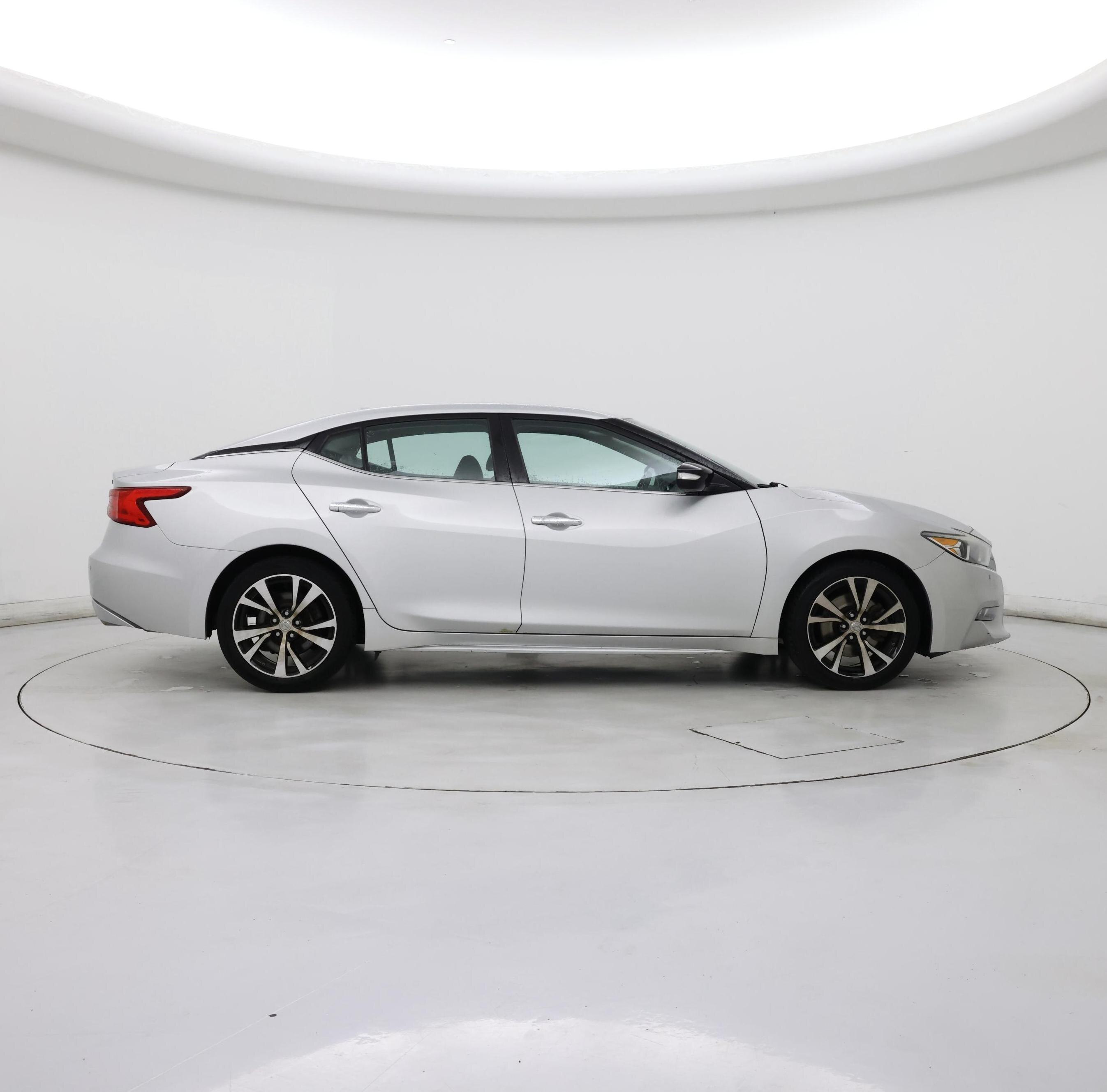 Thumbnail: 2017 Nissan Maxima - 7
