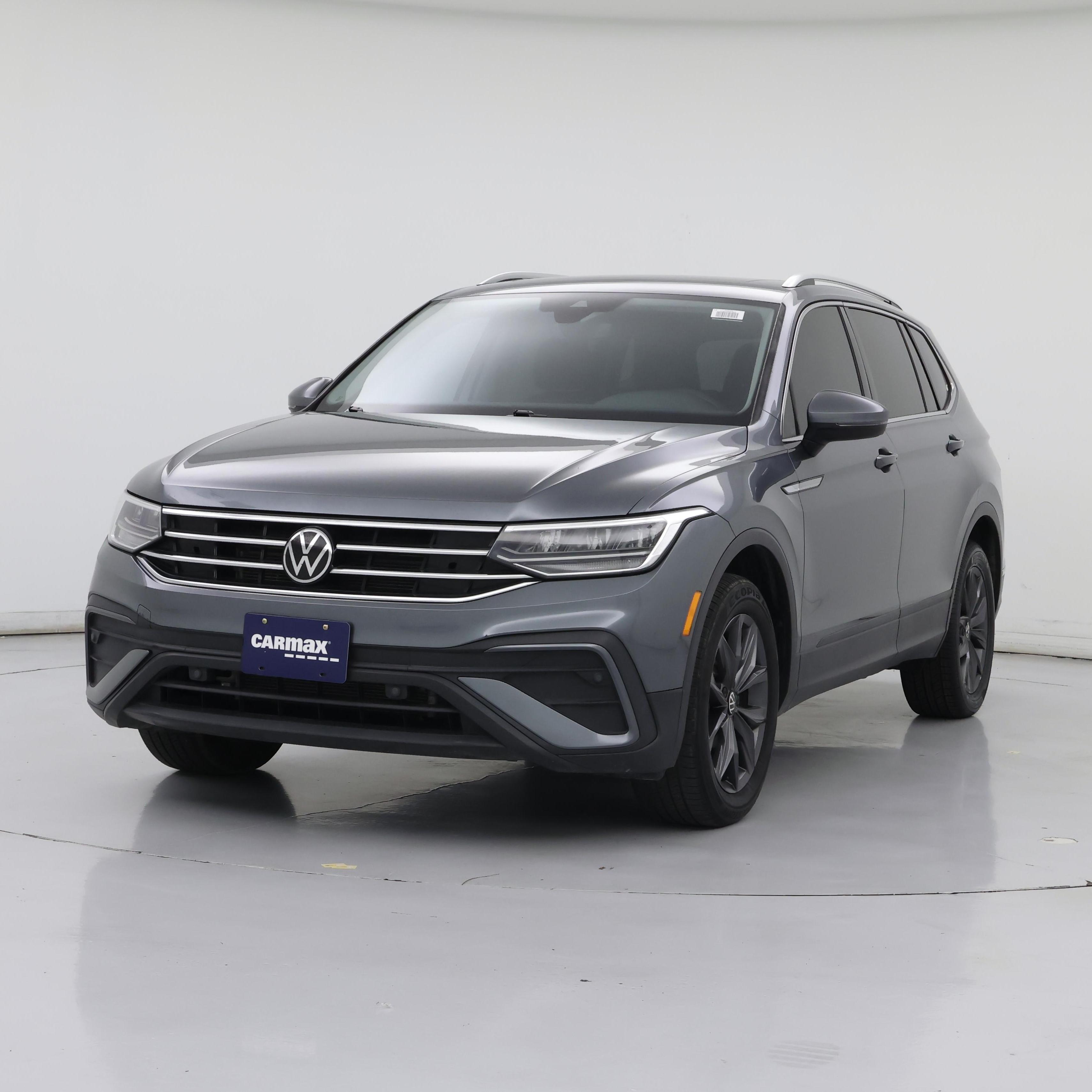 Thumbnail: 2023 Volkswagen Tiguan - 4