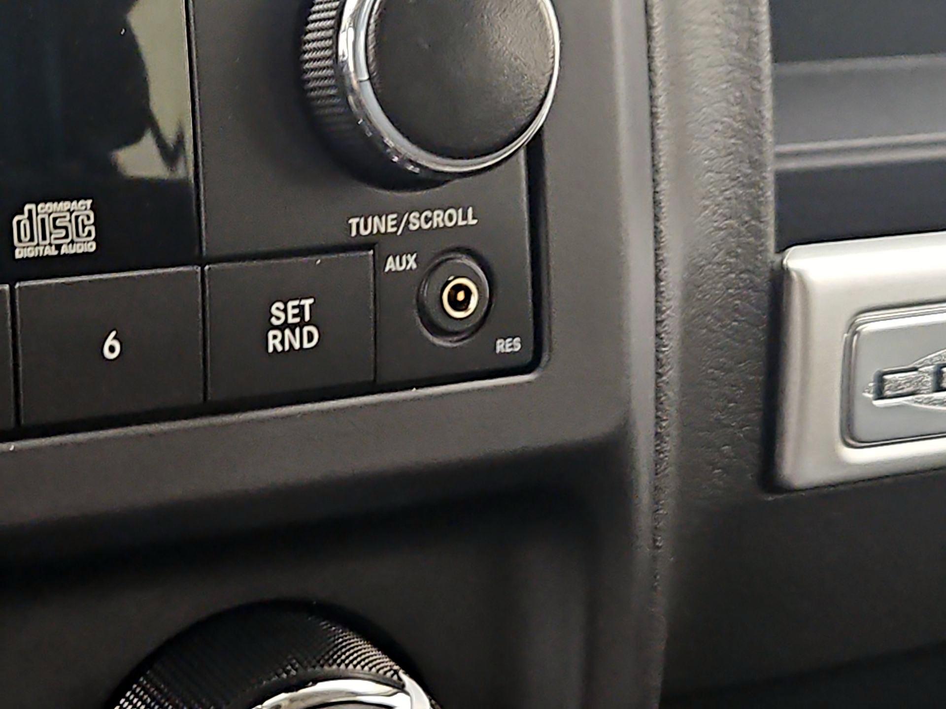 Thumbnail: 2015 Jeep Compass - 16