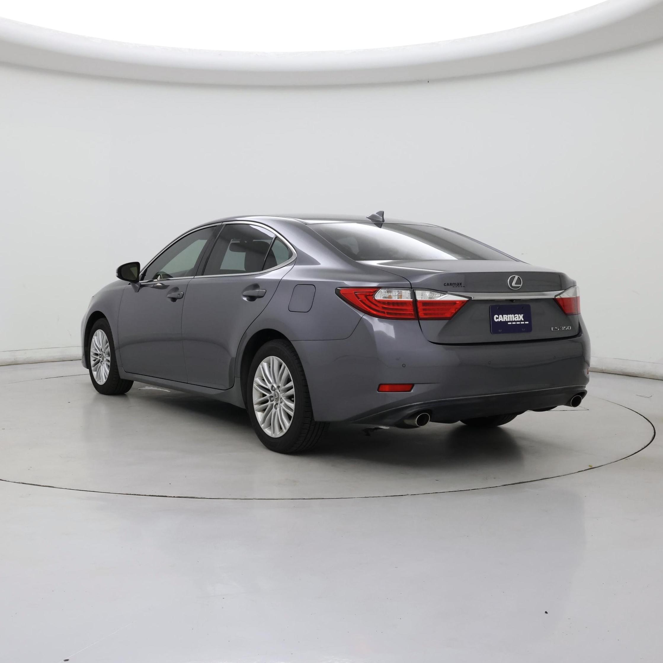Thumbnail: 2015 Lexus ES - 2