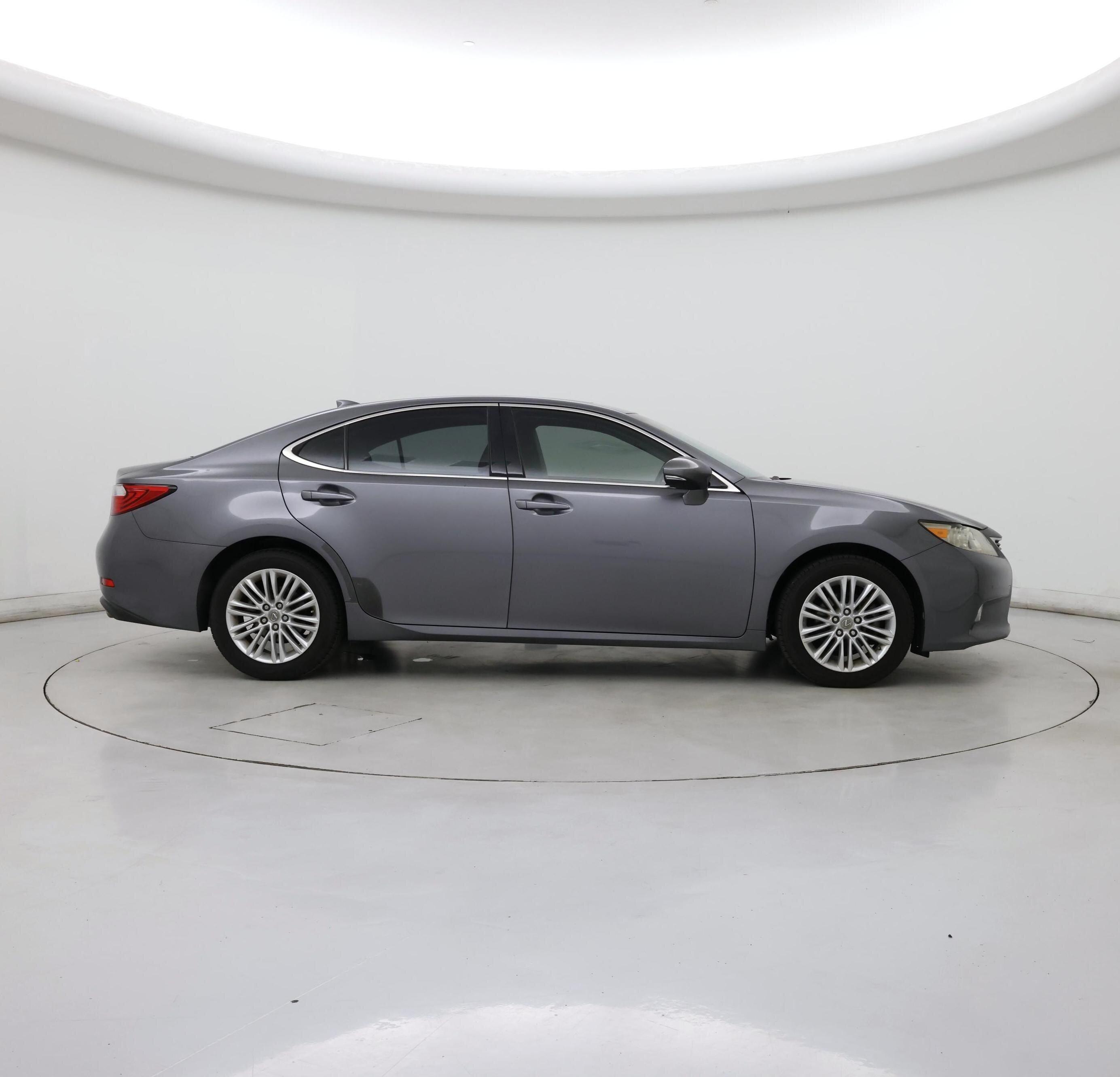 Thumbnail: 2015 Lexus ES - 7
