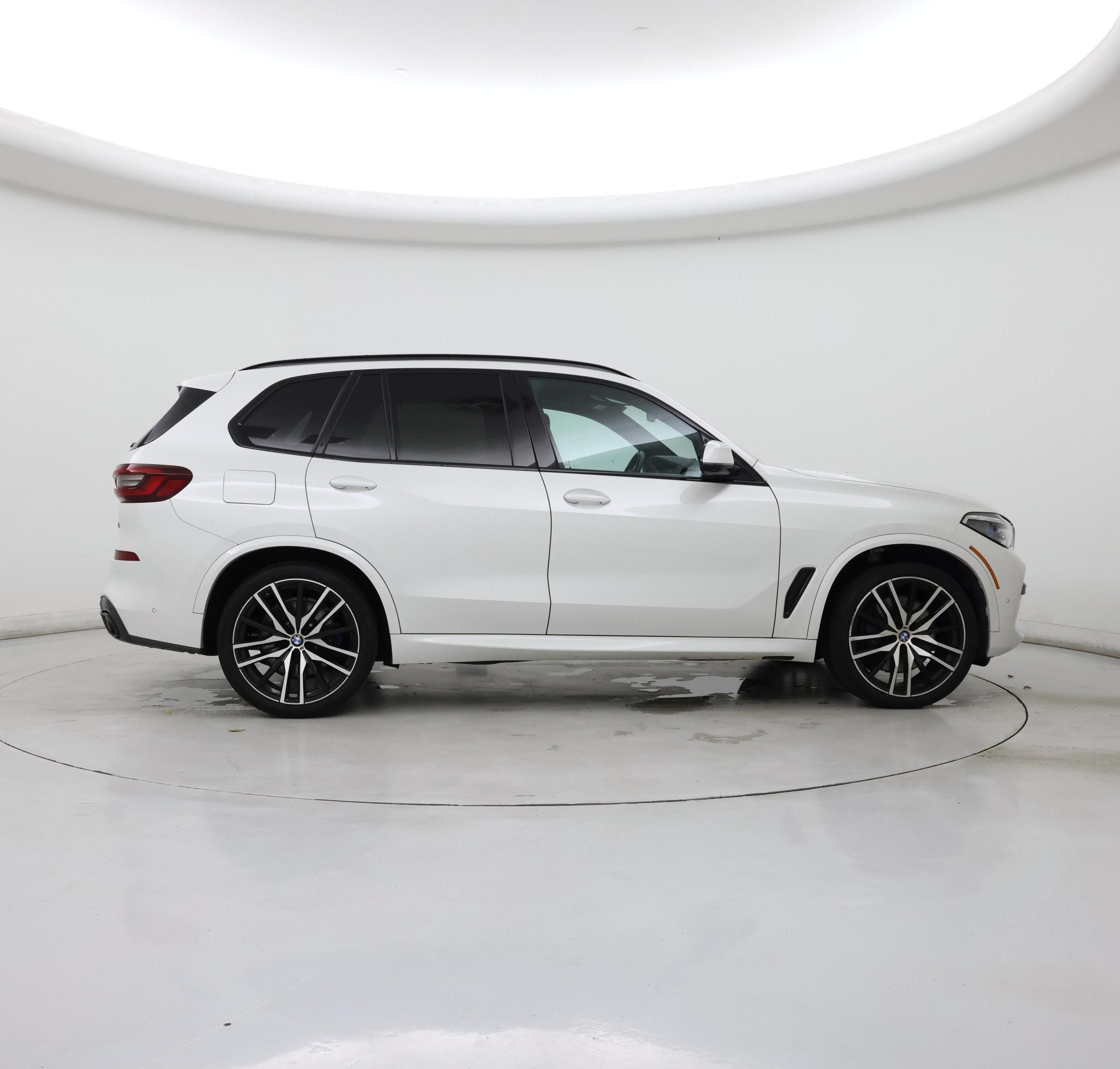 Thumbnail: 2023 BMW X5 - 7