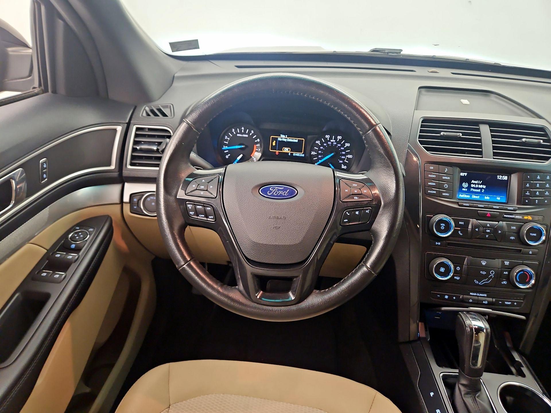 Thumbnail: 2016 Ford Explorer - 10
