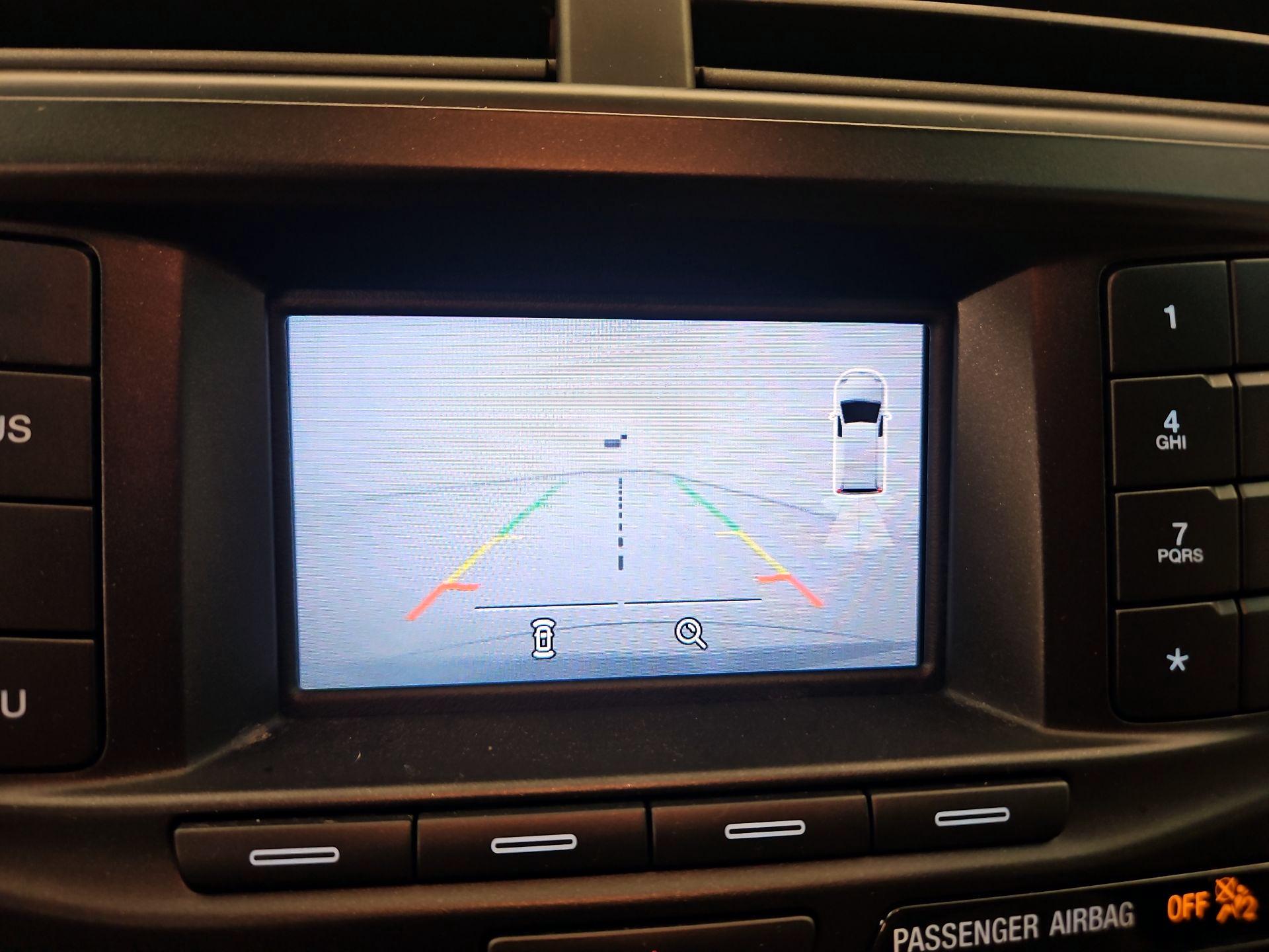 Thumbnail: 2016 Ford Explorer - 14