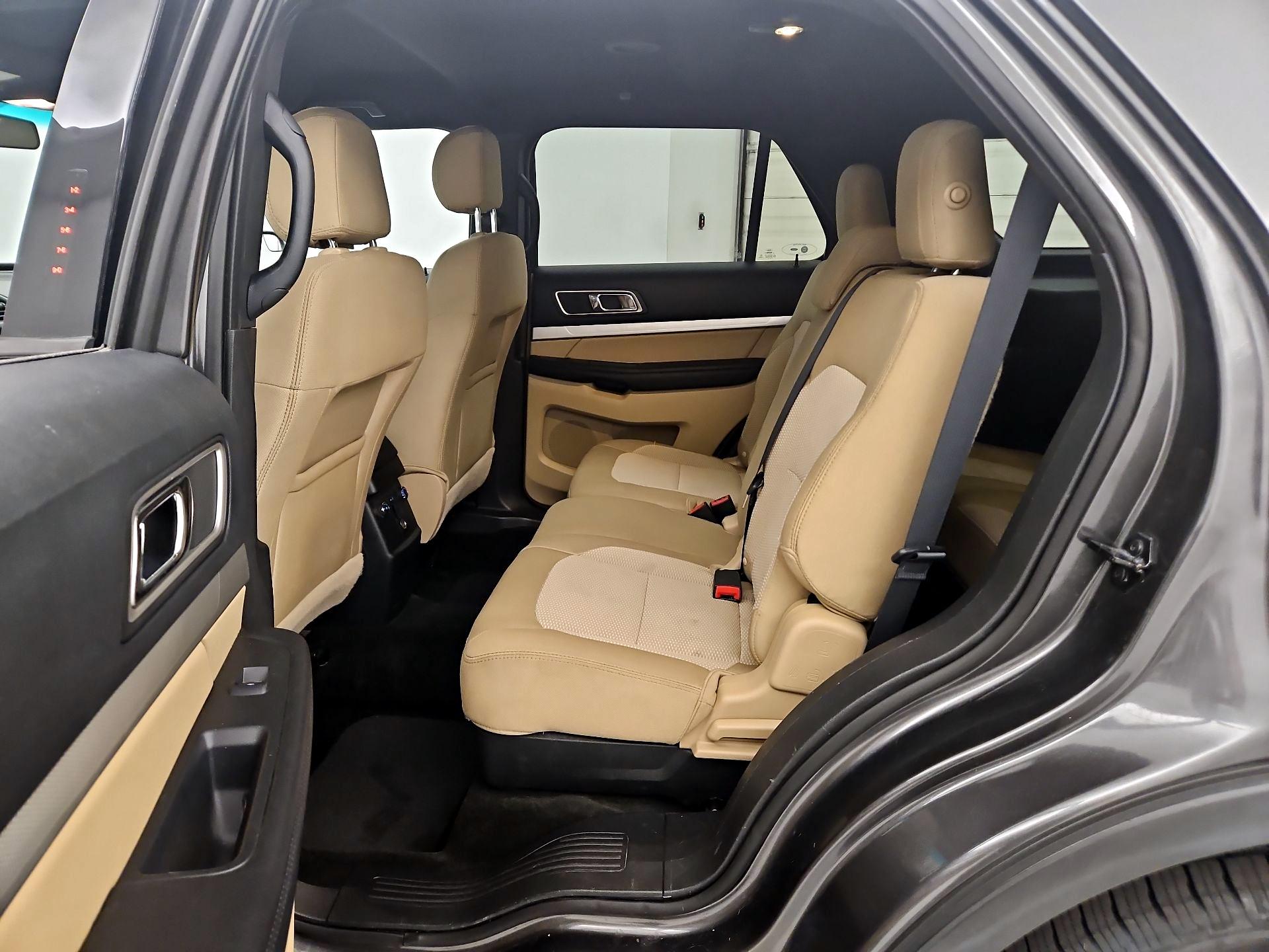 Thumbnail: 2016 Ford Explorer - 19