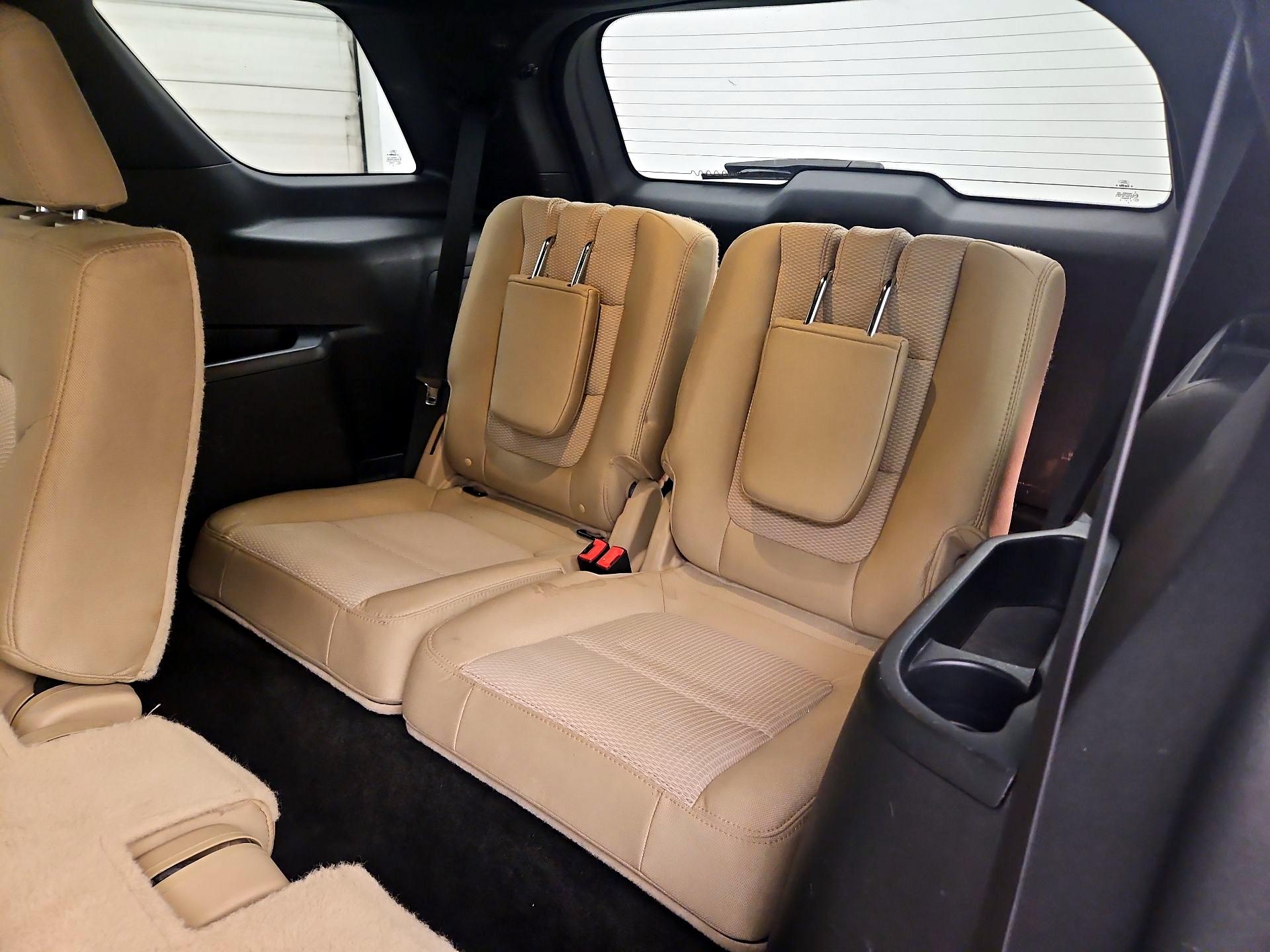 Thumbnail: 2016 Ford Explorer - 20