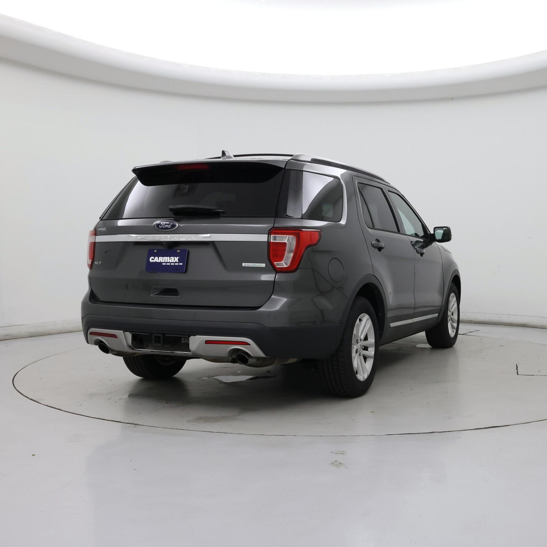 Thumbnail: 2016 Ford Explorer - 8