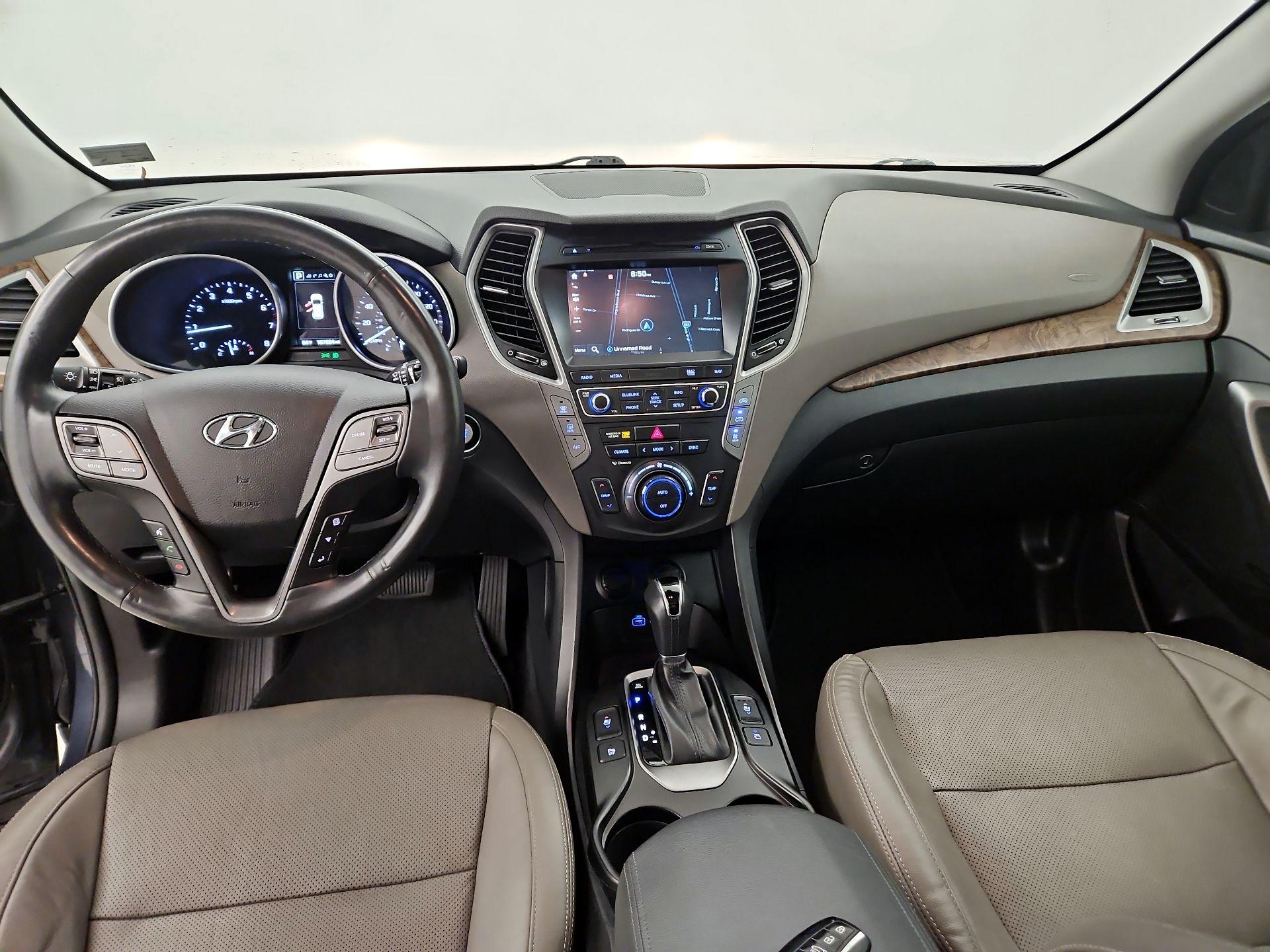 Thumbnail: 2017 Hyundai Santa Fe - 9