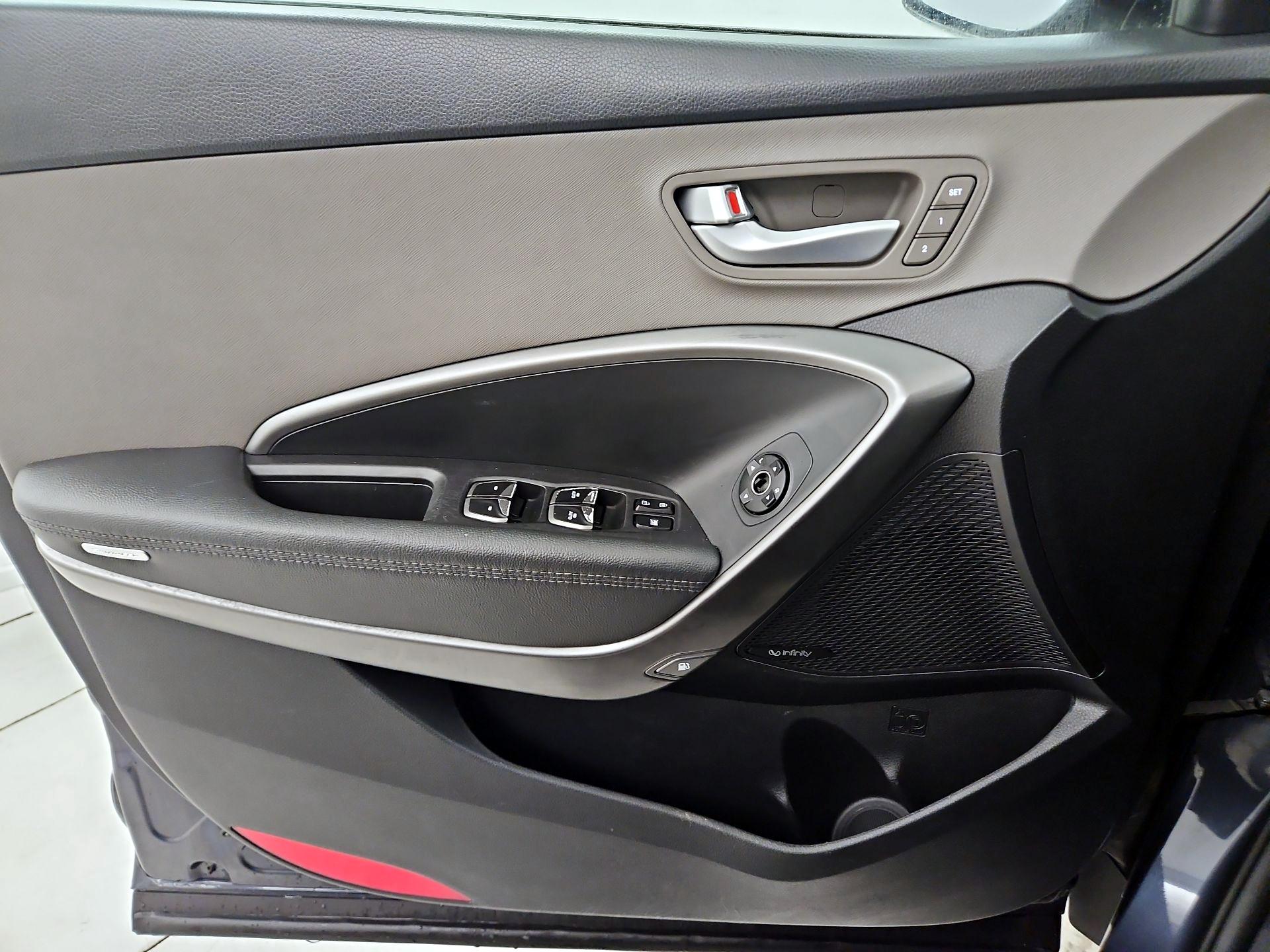 Thumbnail: 2017 Hyundai Santa Fe - 12