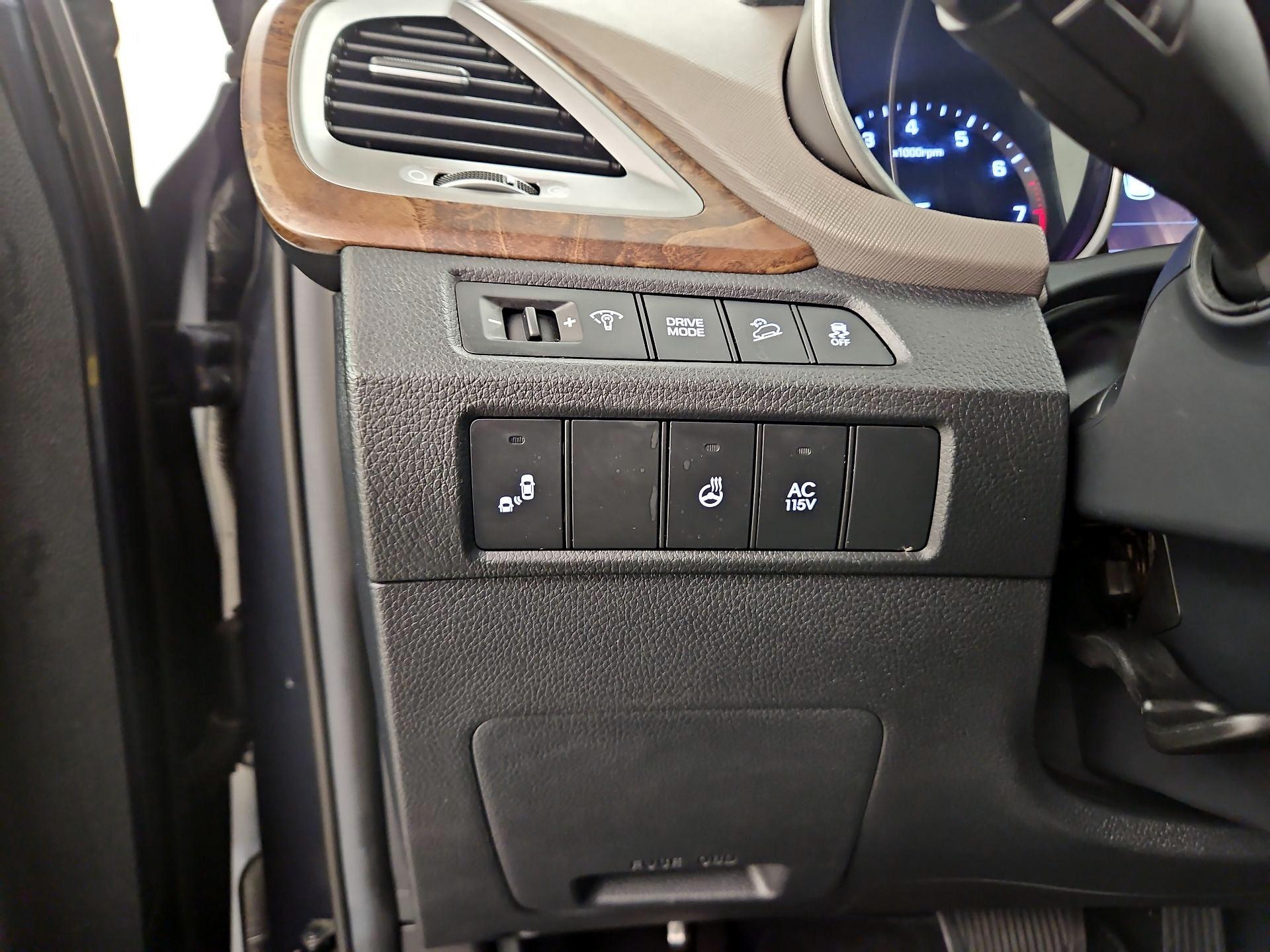 Thumbnail: 2017 Hyundai Santa Fe - 13