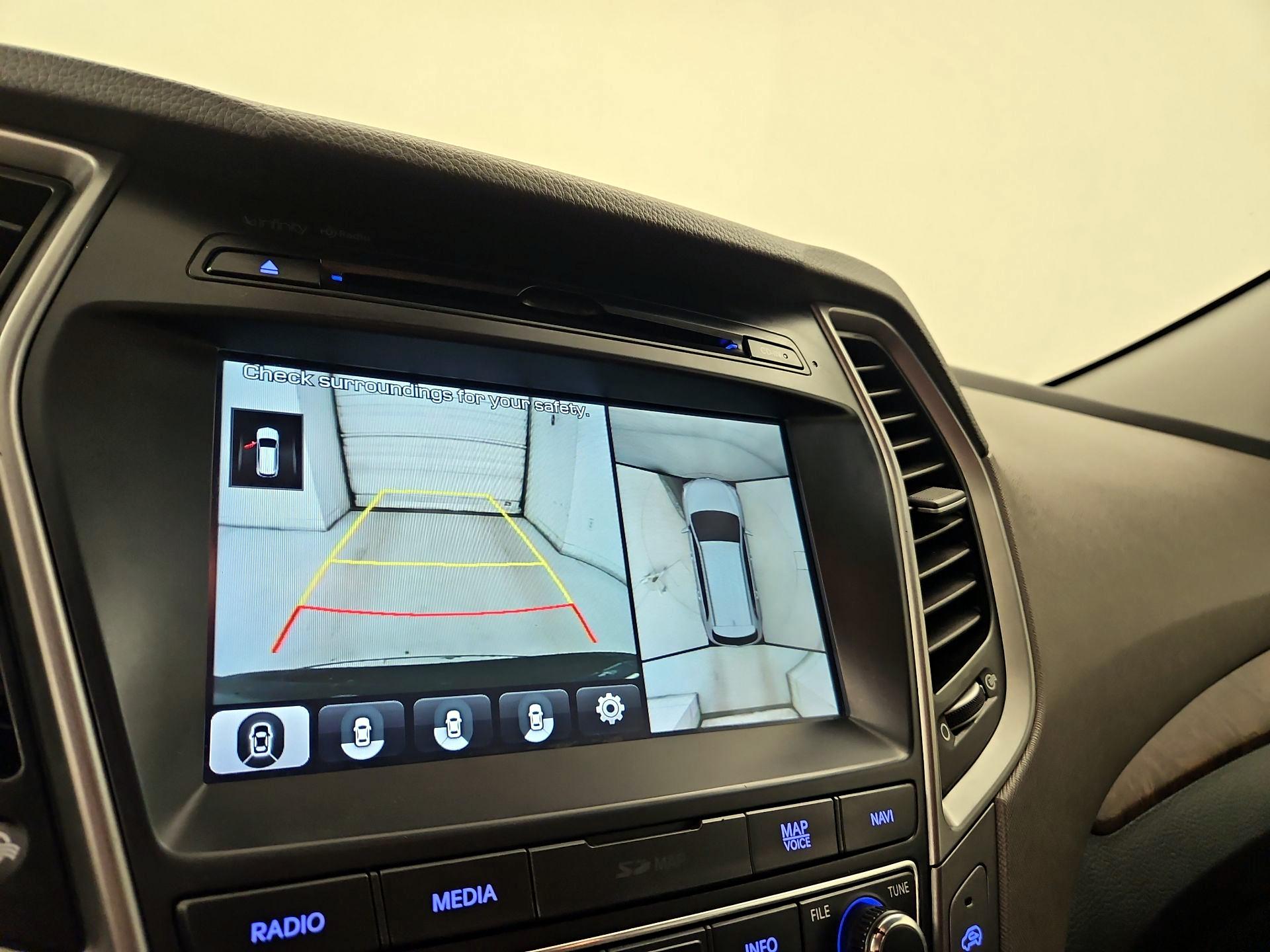 Thumbnail: 2017 Hyundai Santa Fe - 15