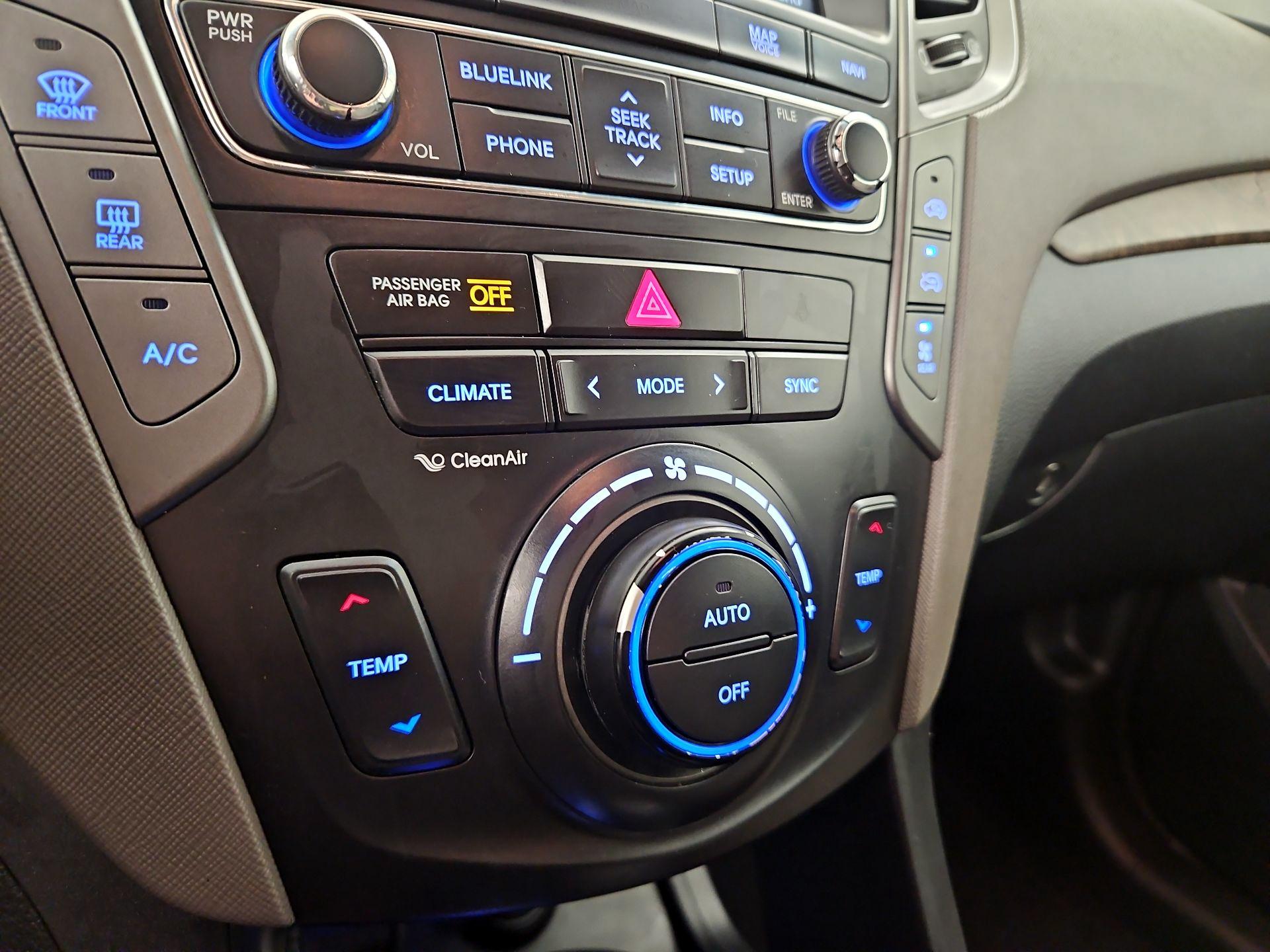 Thumbnail: 2017 Hyundai Santa Fe - 17