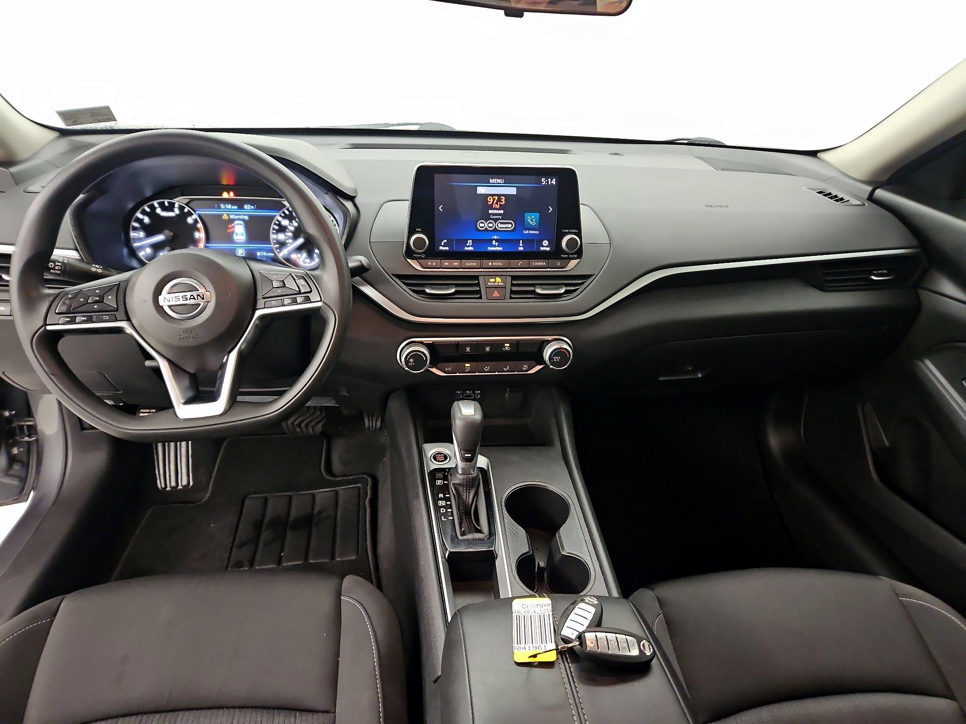 Thumbnail: 2020 Nissan Altima - 9