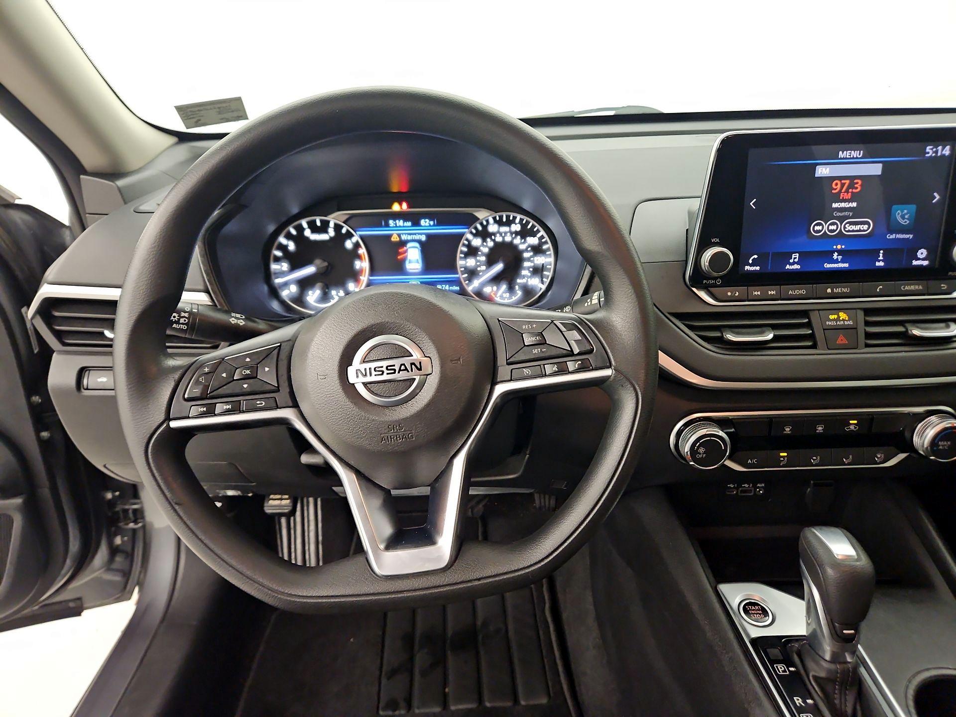 Thumbnail: 2020 Nissan Altima - 10