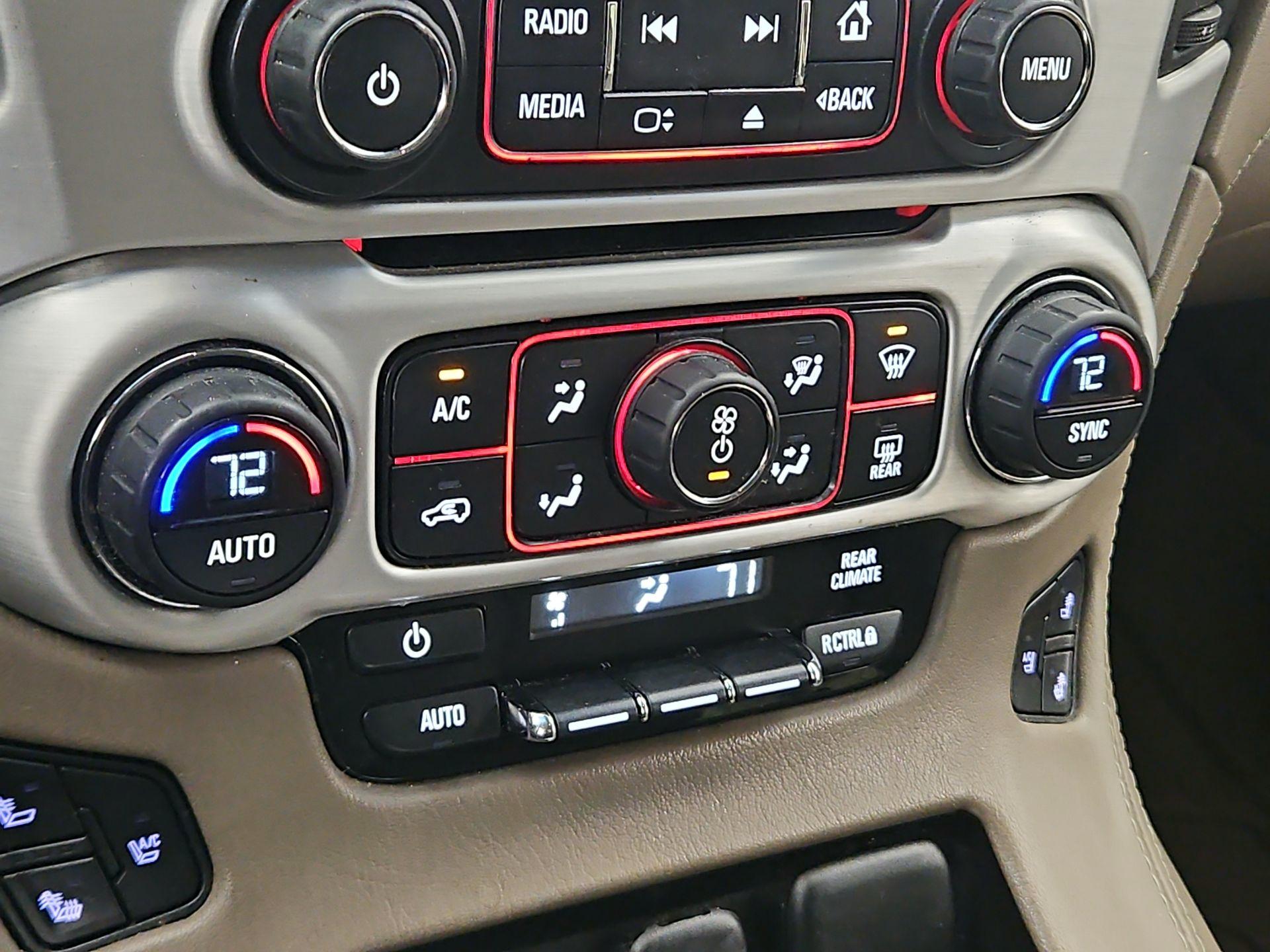 Thumbnail: 2015 GMC Yukon - 17