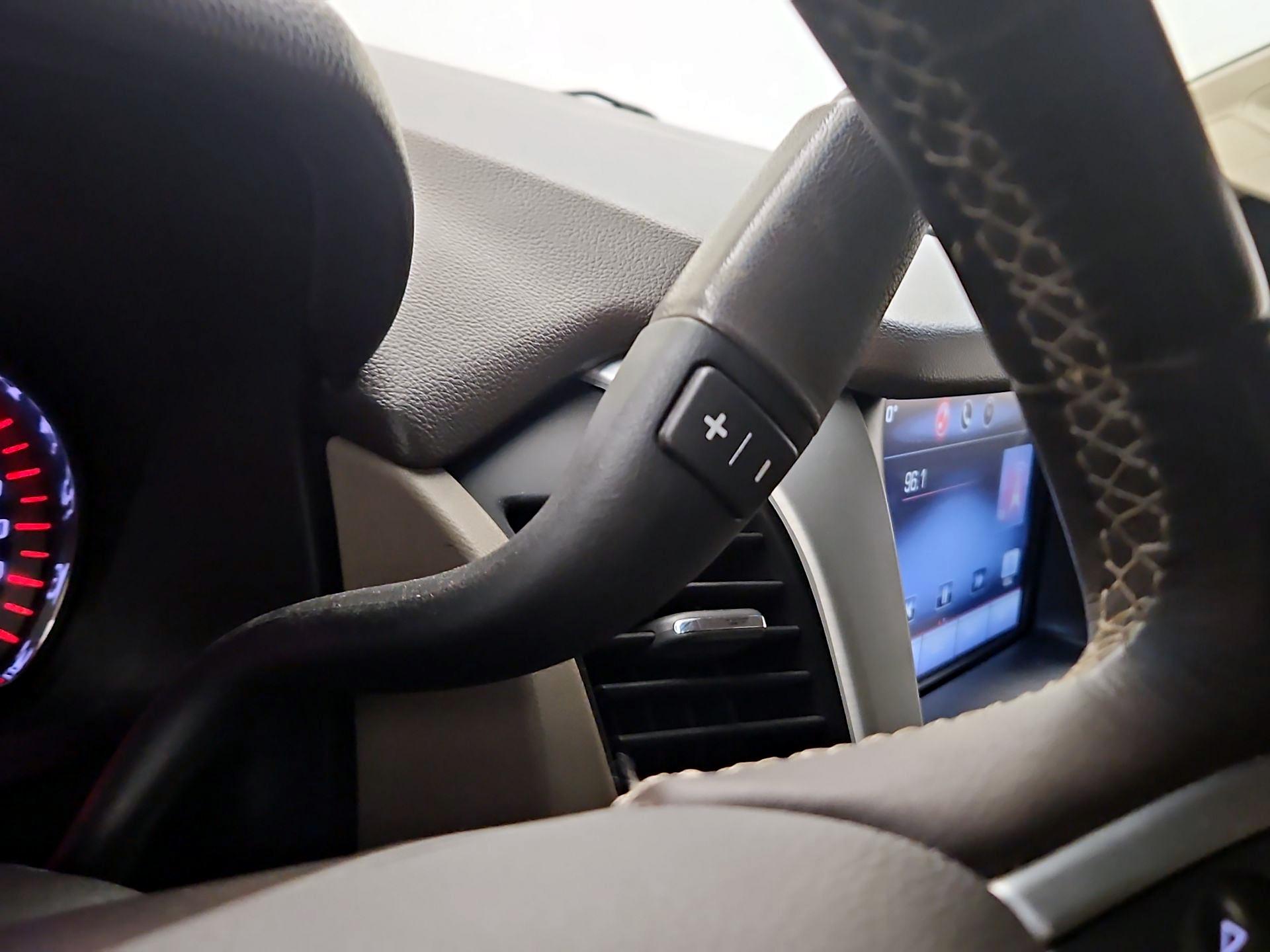 Thumbnail: 2015 GMC Yukon - 18