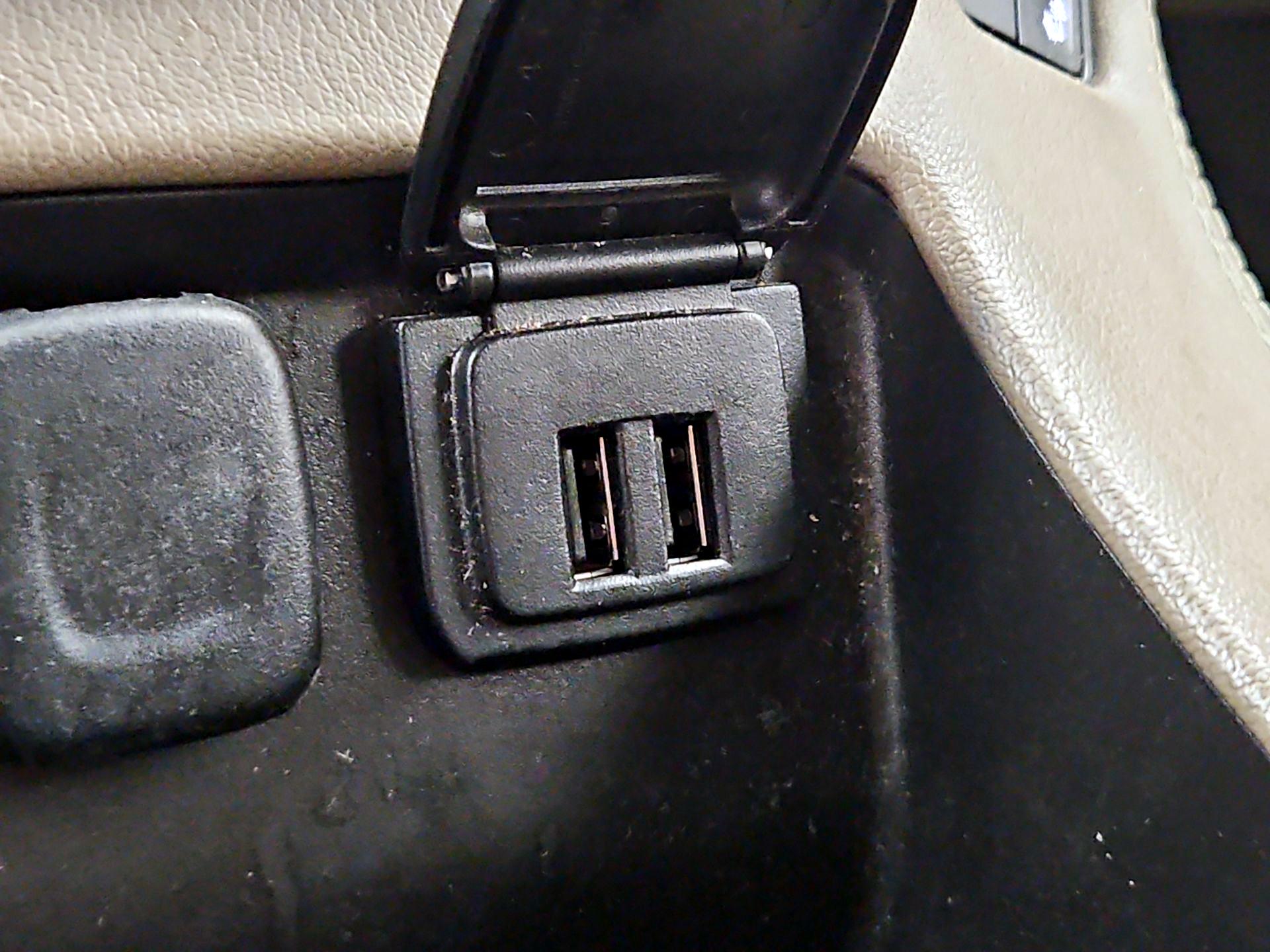 Thumbnail: 2015 GMC Yukon - 19