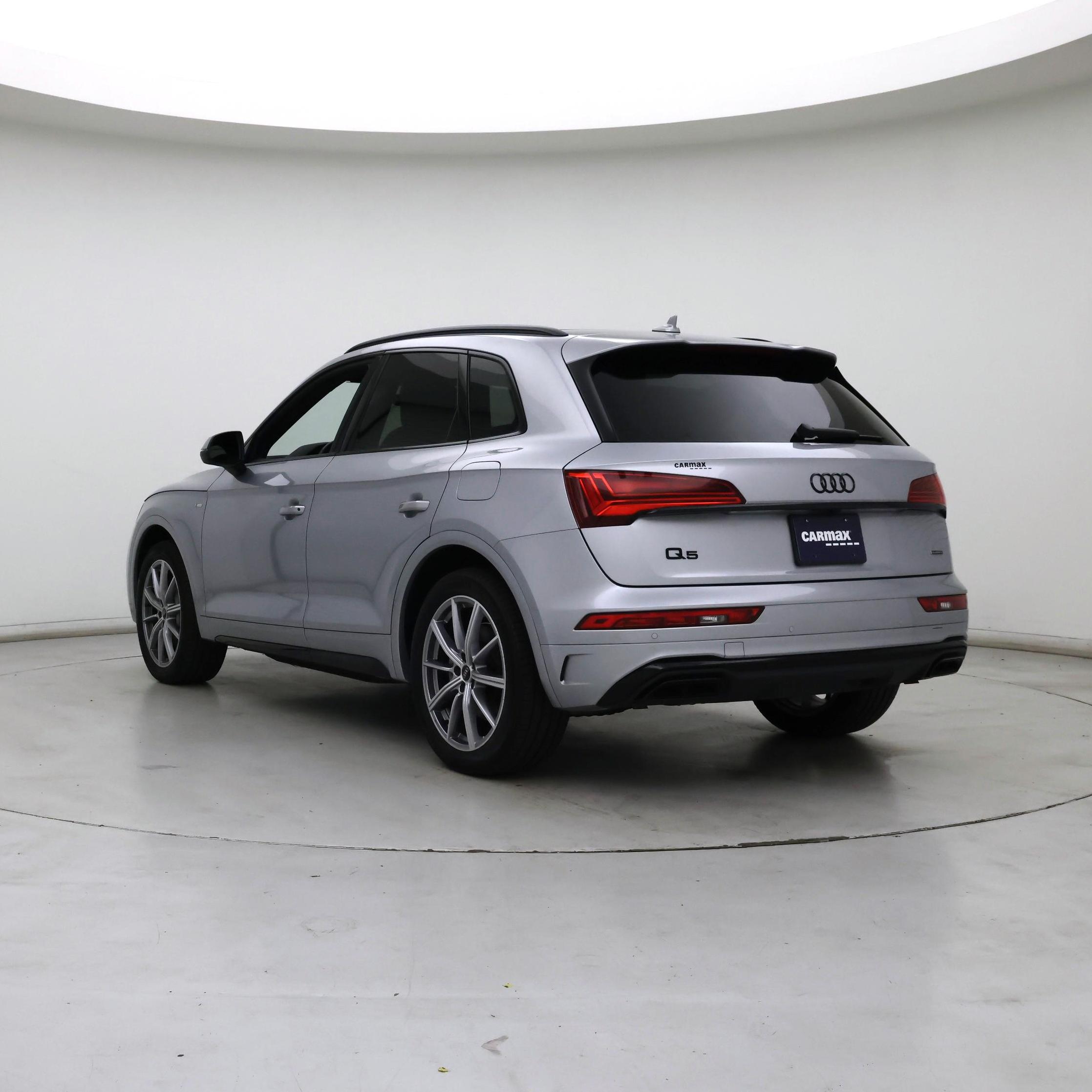 Thumbnail: 2023 Audi Q5 - 2