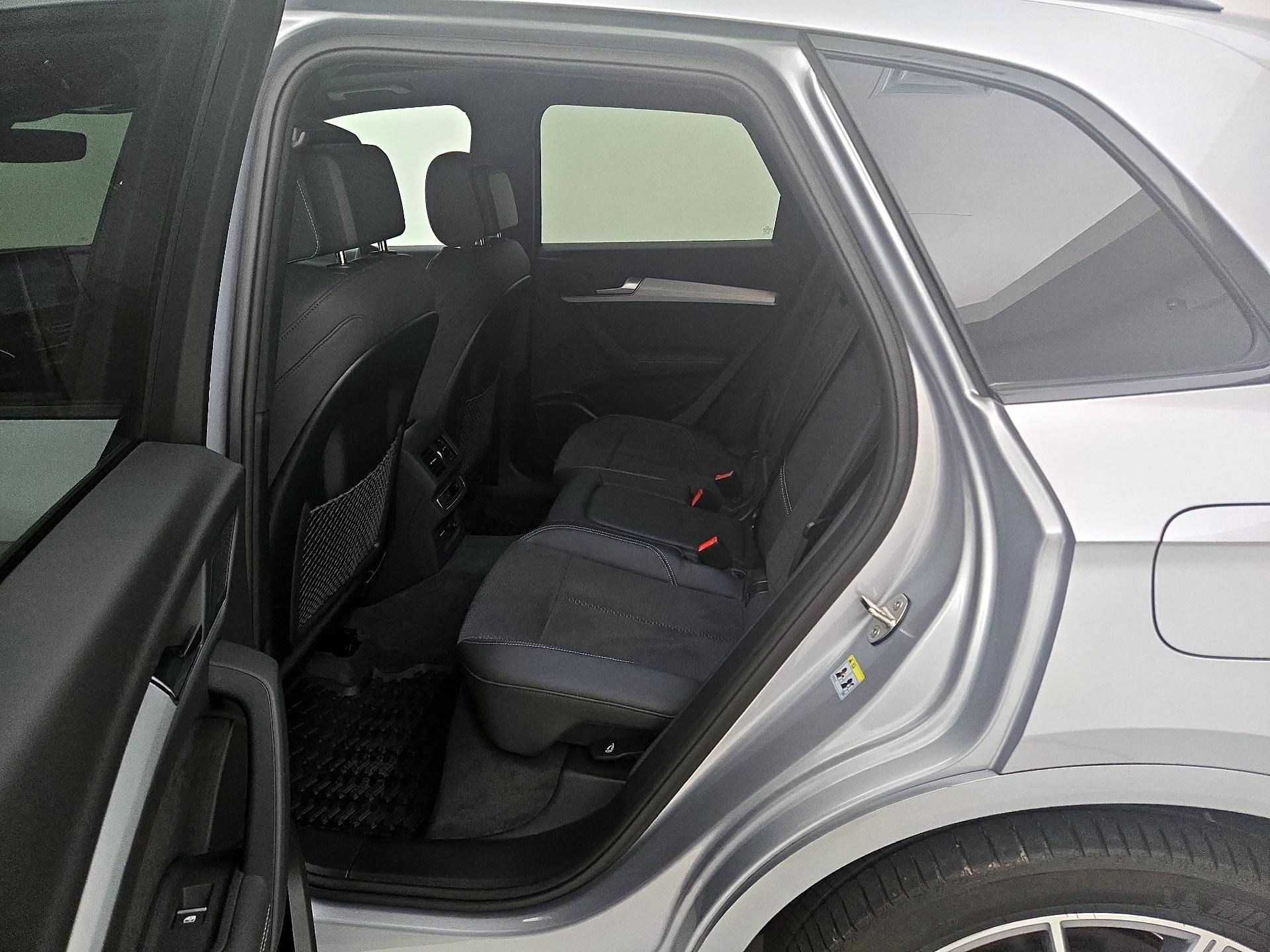 Thumbnail: 2023 Audi Q5 - 19