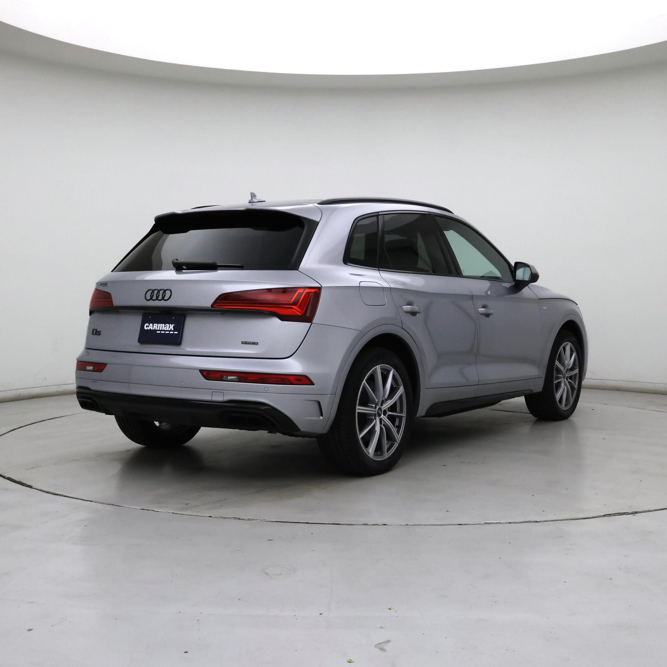 Thumbnail: 2023 Audi Q5 - 8